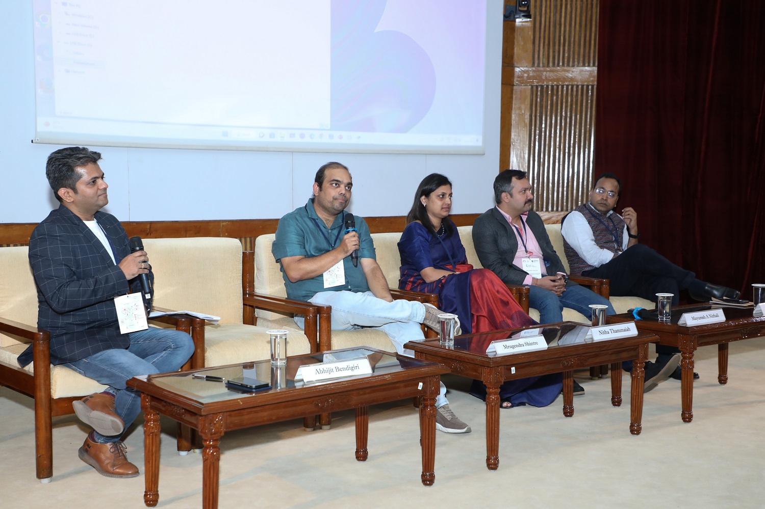 (L-R) (Moderator) Abhijit Bendigiri, Director, Product Management, Oracle Cerner; Mrugendra Shintre, Chief – Product & Technology Office, ClearTrip; Nitha Thammaiah, Sr. Director, Oracle Cerner; Mayuresh A Nirhali, SVP, Reverie Language Technologies, discuss “The Role of Product Management in building Specialized Platforms: Best Practices, Challenges, and Future Trends”.