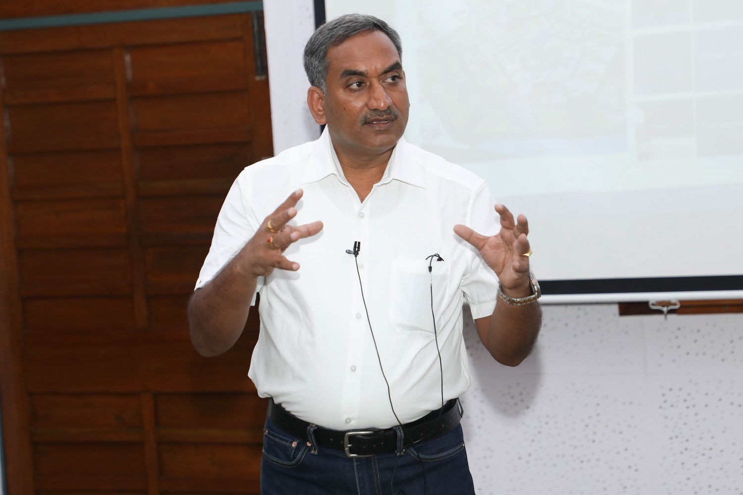 Thirumala Arohi Mamunooru, Senior Vice President & Head – Education, Training & Assessments (ETA), Infosys, addresses participants on: ‘Case-in-Point: Experience of Infosys in L&D’.