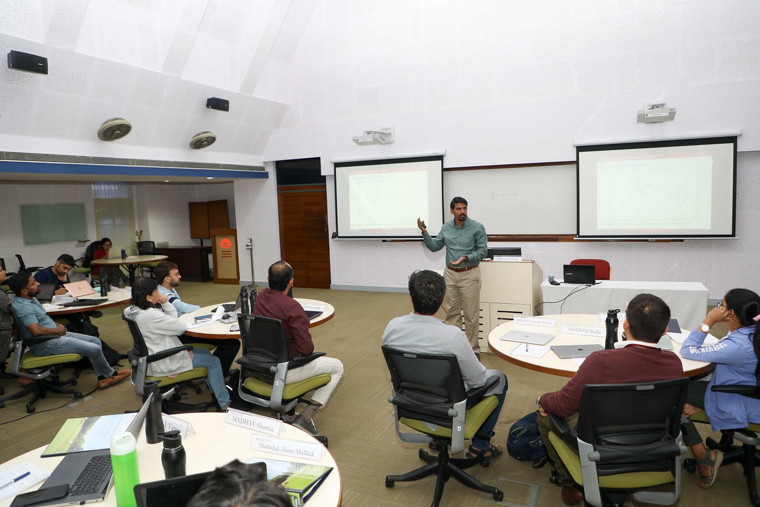 Prof. Jitamitra Desai, Chairperson and faculty in the Decision Sciences area of IIMB, conducts a session on ‘Teaching Quantitative Subjects’ at the CTL conference.