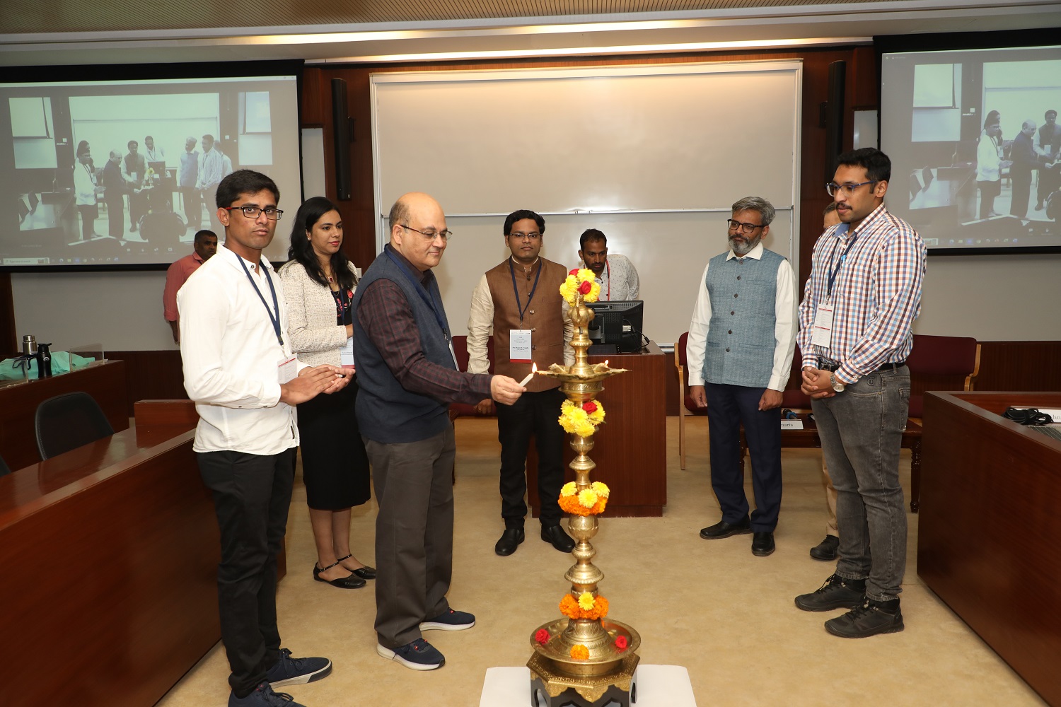 Professor Rishikesha T Krishnan, Director, IIMB, inaugurates the IMR Doctoral Conference (IMRDC).