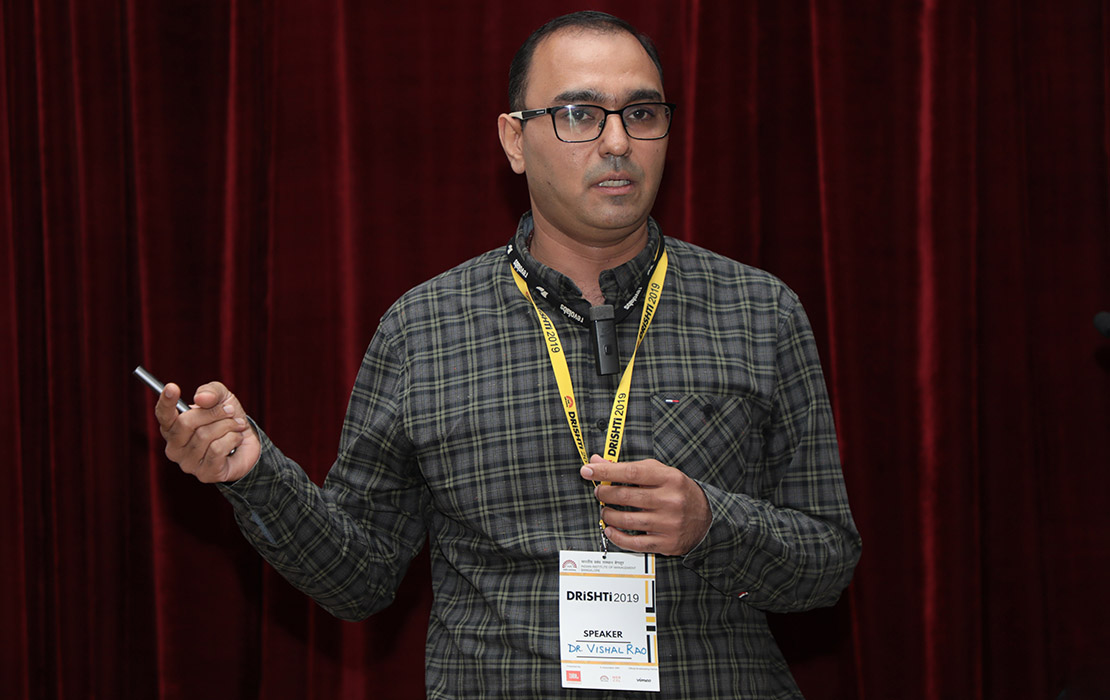  Dr. Vishal Rao, Robotic Surgeon, Healthcare Global, addressed the audience,  