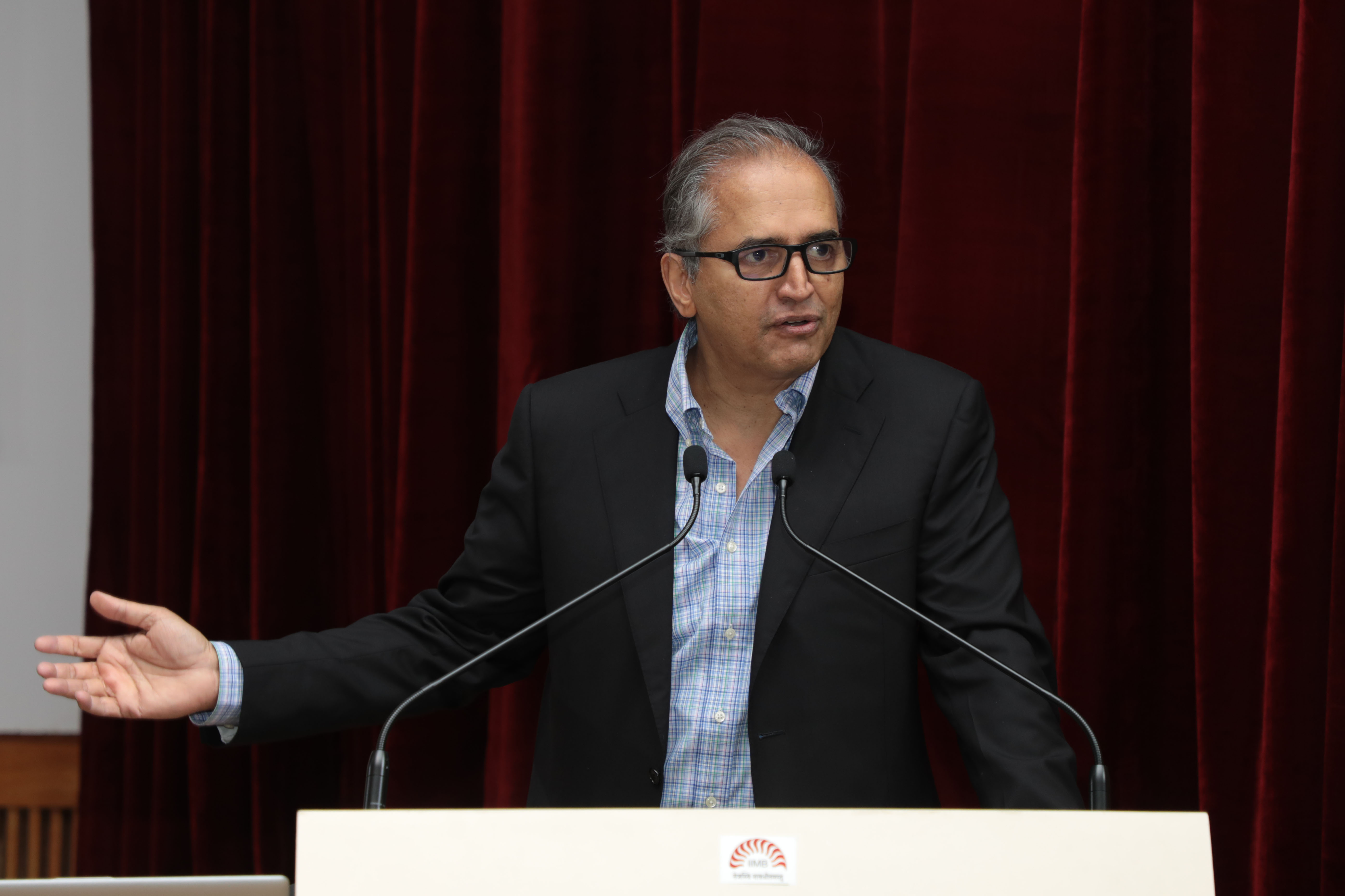 Dr. Devi Shetty, Chair, Board of Governors, IIMB, makes his opening remarks at the Future of Learning Conference, co-hosted by IIMB and IIT-Bombay, at IIMB, on January 04, 2019.