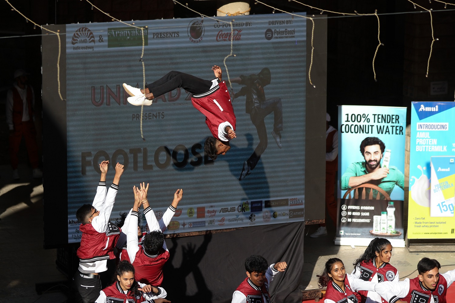 Students from colleges across India put up lively dance performances during Unmaad 2023.