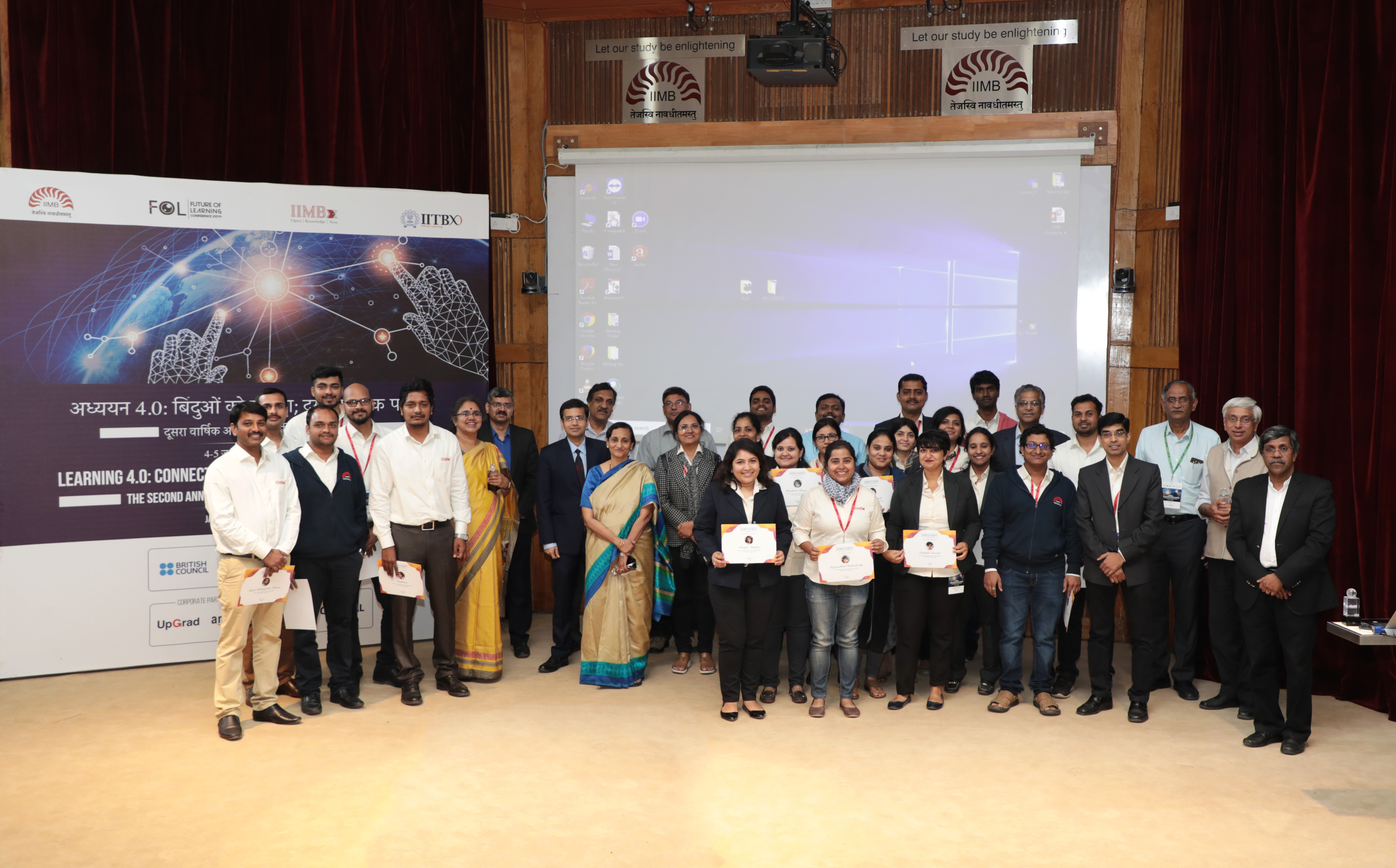 A snapshot of the IIMBx team along with the faculty members at the FoL Conference on January 04, 2019.