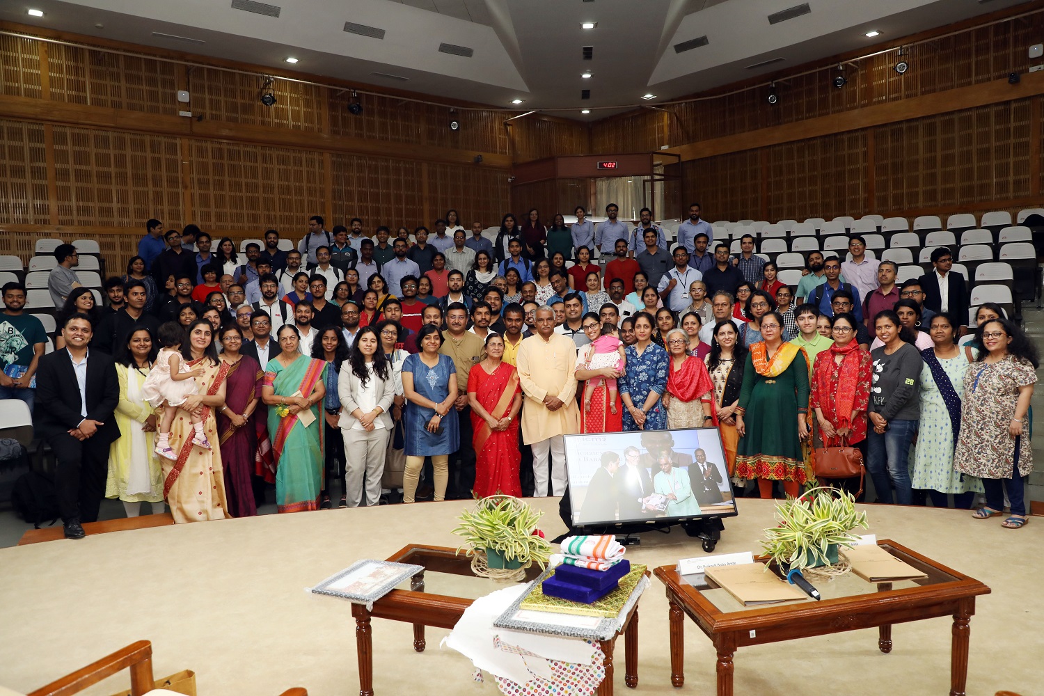 Magsaysay awardees Dr. Prakash Baba Amte and Dr. Mandakini Amte, along with the audience.