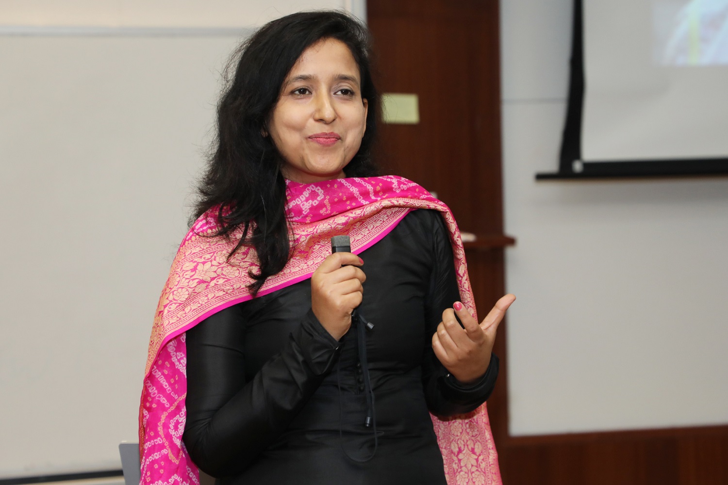 Aparana Gupta, AI & Data Science Leader Director, Microsoft, spoke on 'Generative AI - The promises and perils' at WiDS Bengaluru Conference.