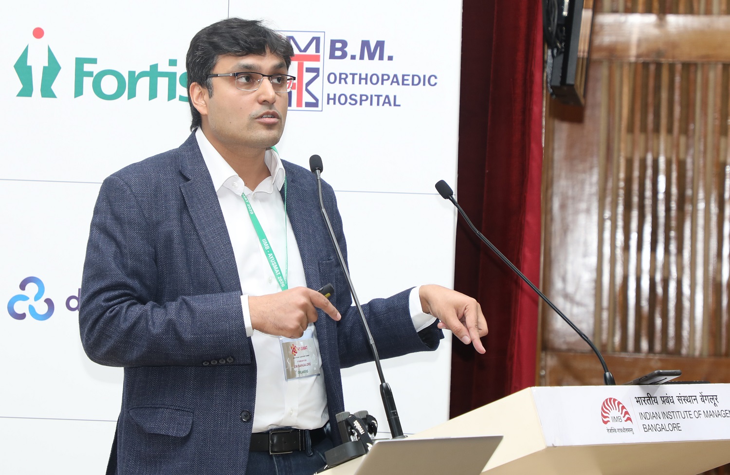 Dr. Vidur Mahajan, R&D Head, Centre for Advanced Research in Imaging, Neuroscience & Genomics, speaks on ‘Data Analytics and AI for Healthcare’ at Ayusmat 2020.