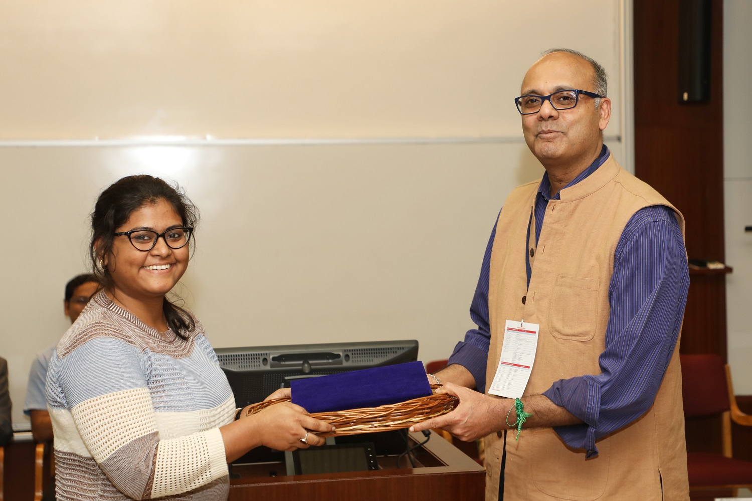 Priyanka Dutta, Indian Statistical Institute, Delhi receives the best paper award for her paper “Public, Private, or a Bit of Both (Mixed)?” during the Awards Presentation at IMRDC 2023.