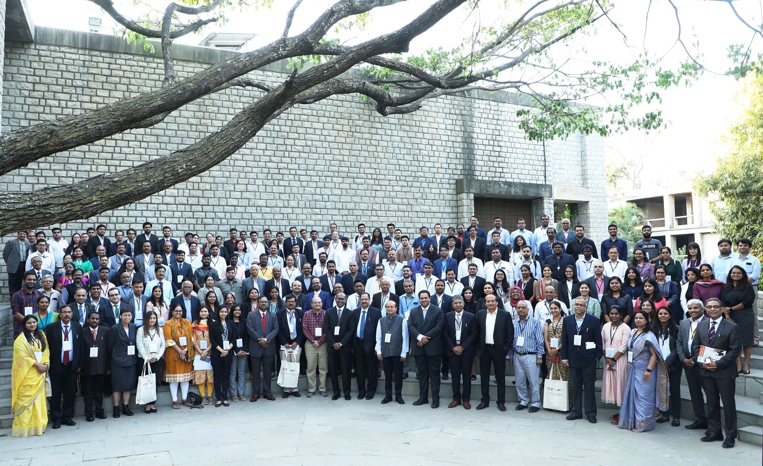 A snapshot of the speakers and participants of the conference.