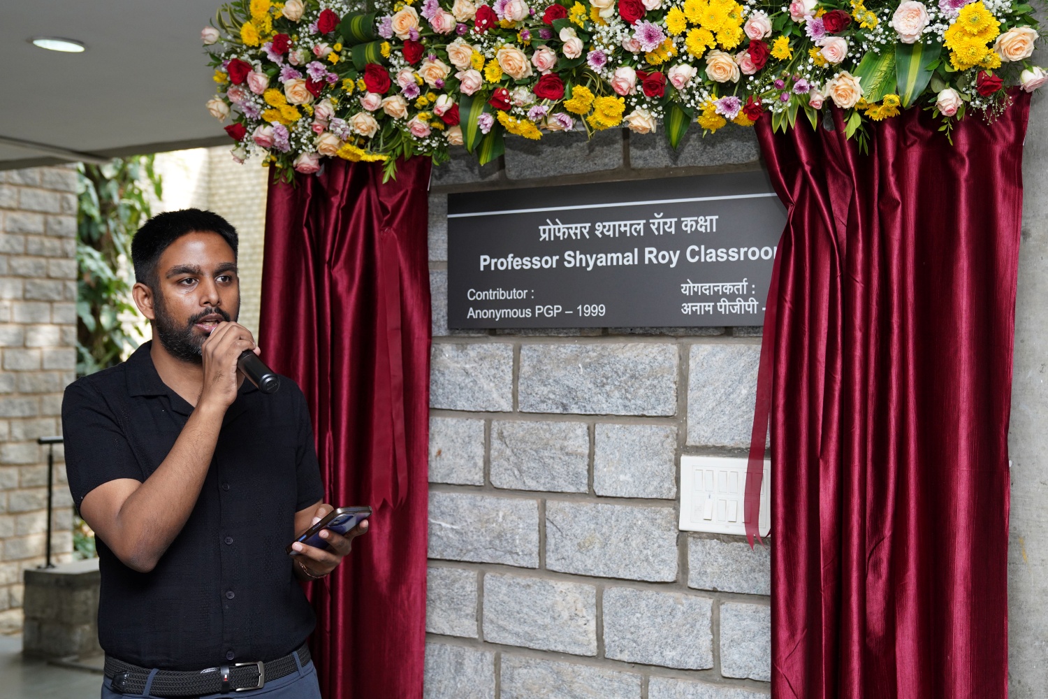 Kunal Roy, present on behalf of his father Prof. Shyamal Roy, Economics and Social Sciences area, reflects on Prof. Roy’s deep affection for his students and lifelong commitment to the Institute.
