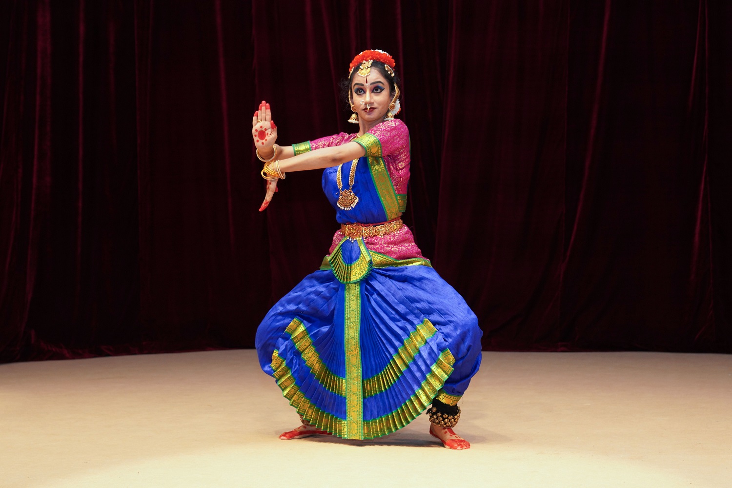 The orientation concluded with cultural showcases such as Bharatanatyam and Kathak, organized by the OIA, giving students a vibrant introduction to India’s artistic and social traditions.