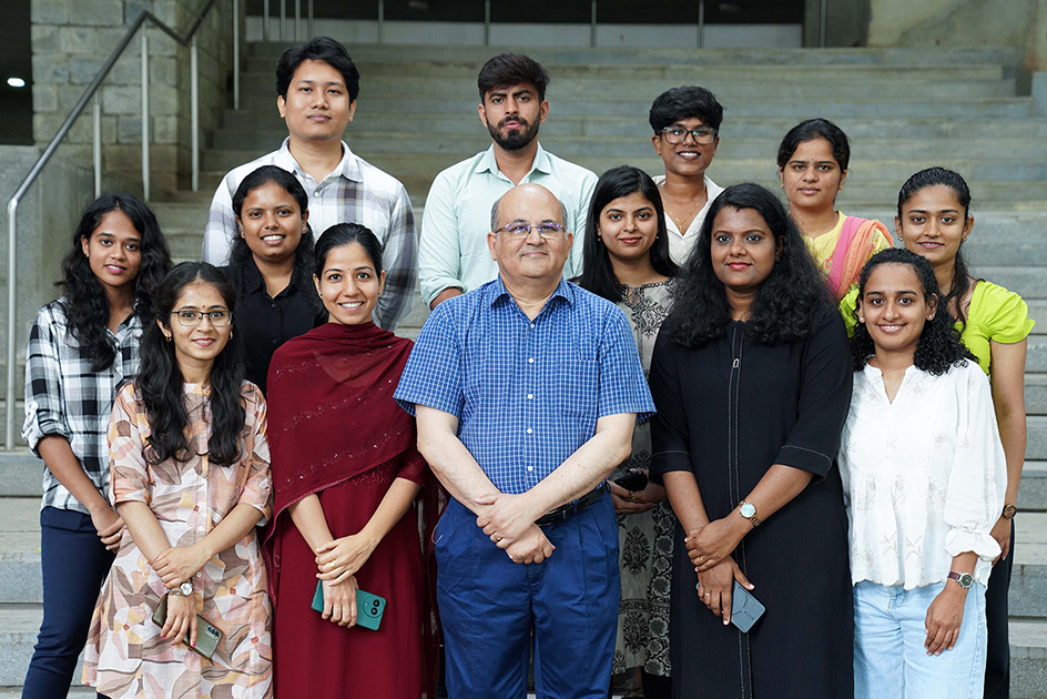 Students Group photo with IIMB Director