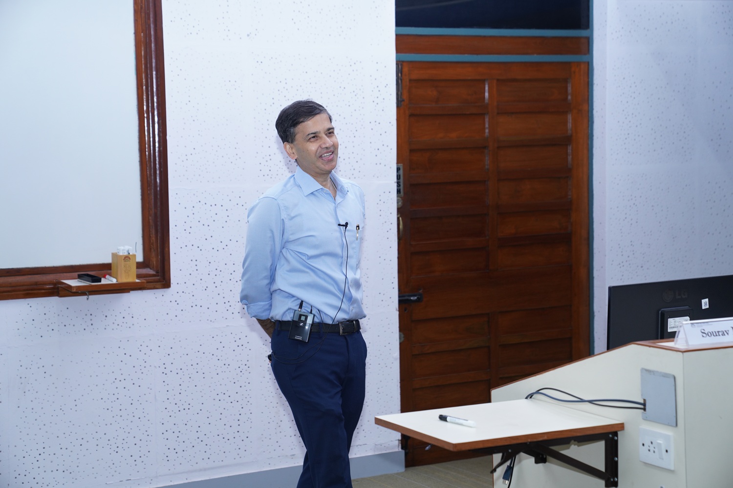 Prof. Sourav Mukherji, Dean of Faculty and Dean of Alumni Relations and Development, delivered a session on the role of institutional leaders in creating a sustainable society. 