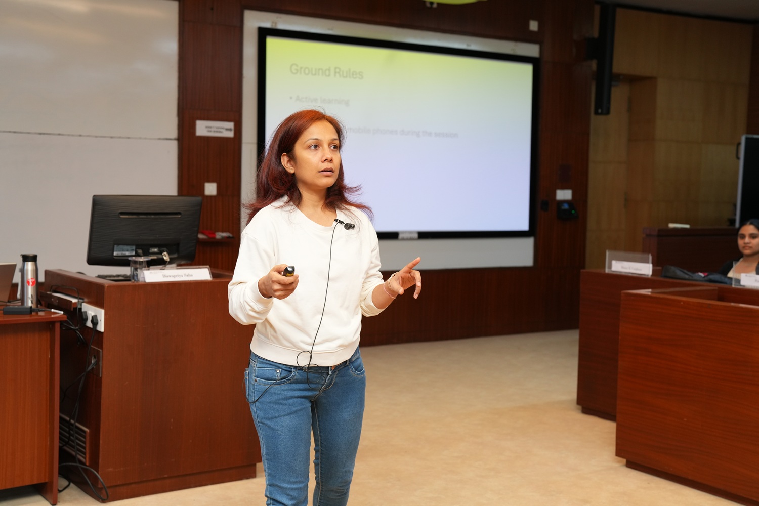 Biswapriya Saha, PhD scholar in the Strategy area, adopts an interactive, discussion-led approach to her session on building and sustaining long-term competitive advantage.