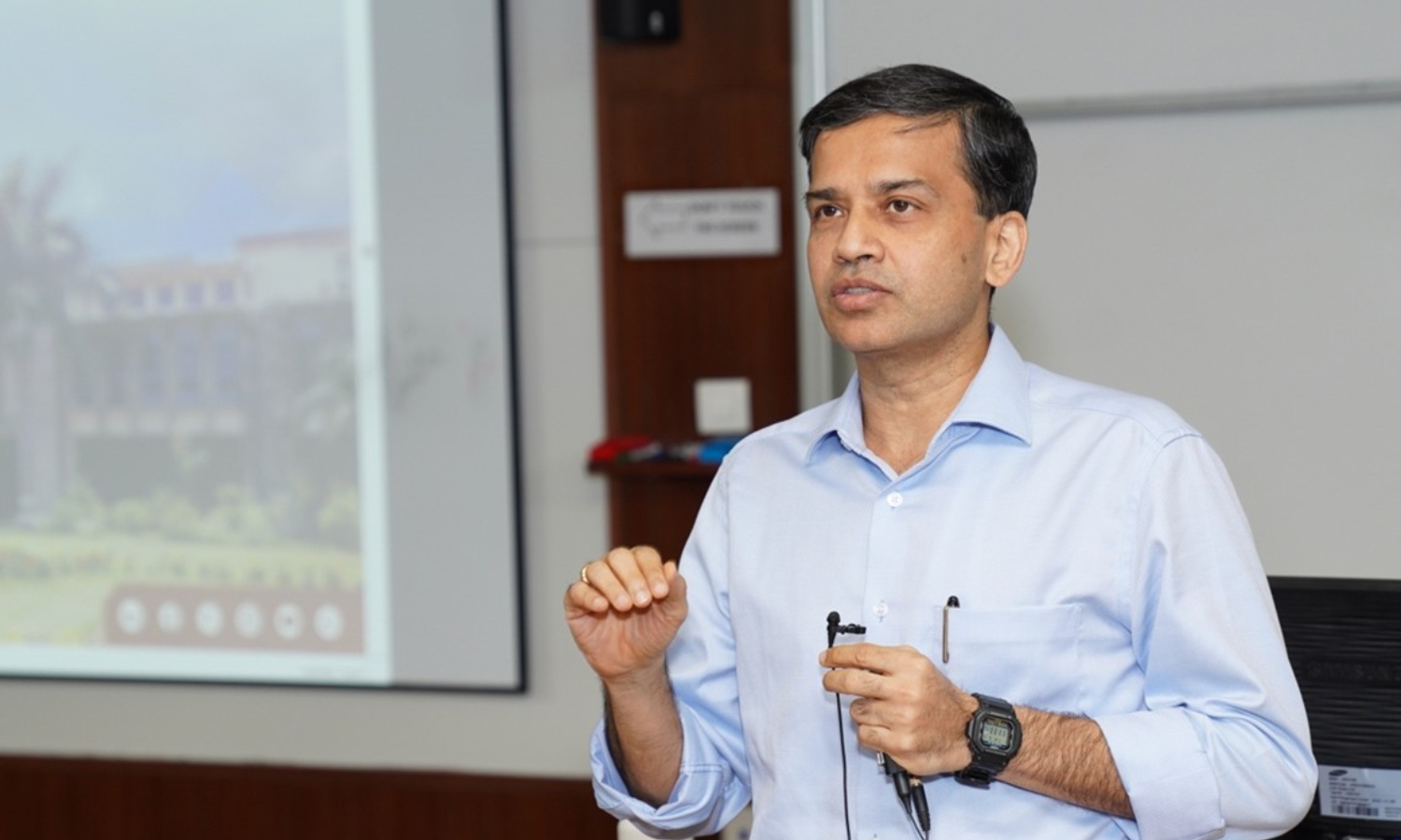 Prof. Sourav Mukherji, Dean, Alumni Relations & Development, IIMB, gave a brief introduction to the PGP core course ‘Responsible Business and Sustainability’. He also spoke of the recently held International Sustainability Conference 2025 and highlighted its key takeaways.