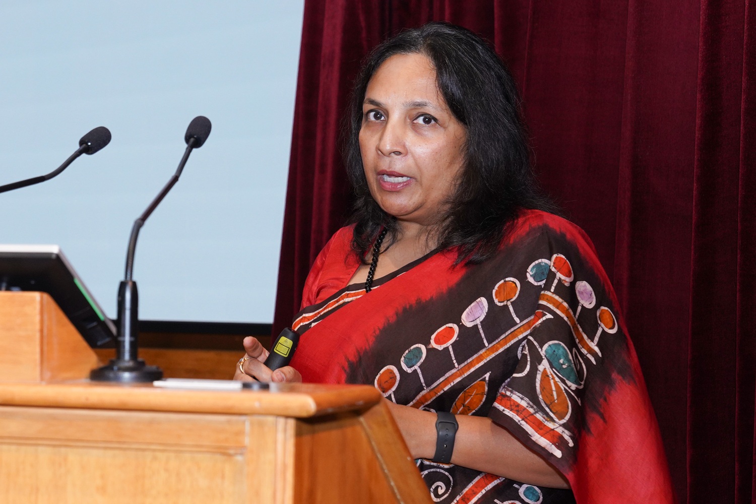 Emma Jindal, CFO, Accenture India, and IIMB alumna, delivered a session on ‘Charting the Uncharted: Leading Through Reinvention with Talent & Tech.’