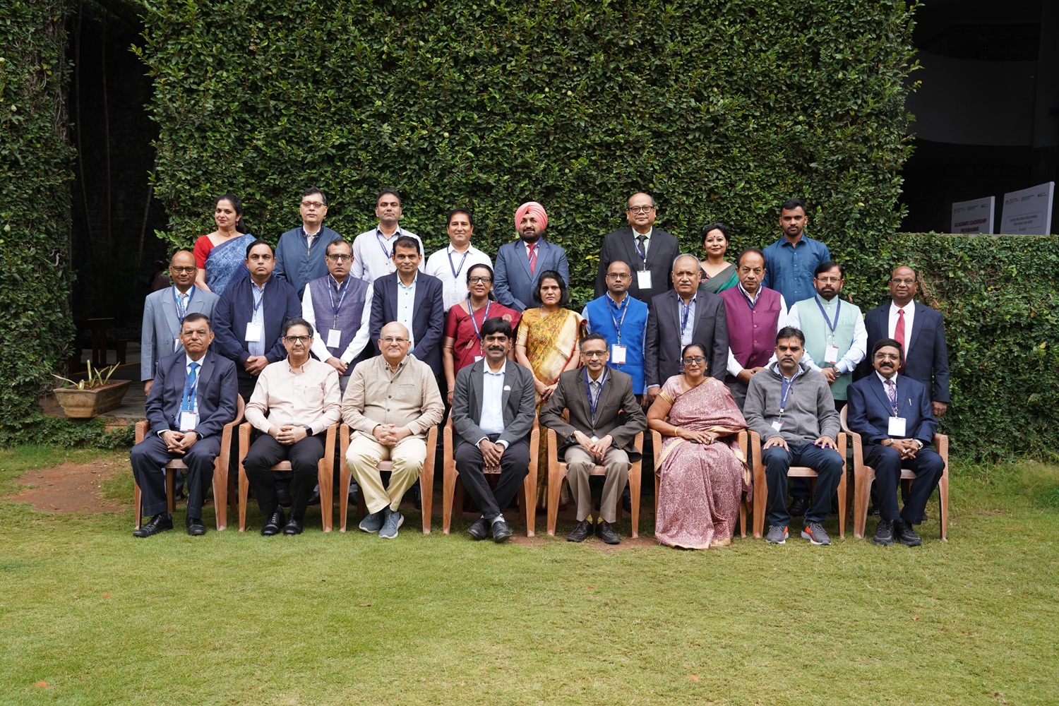 A group picture of the ALP participants with the CTL team; the Programme Directors Prof. Sushanta Kumar Mishra and Prof. Rishikesha T Krishnan; and the Director In-charge of IIM Bangalore Prof. U Dinesh Kumar.