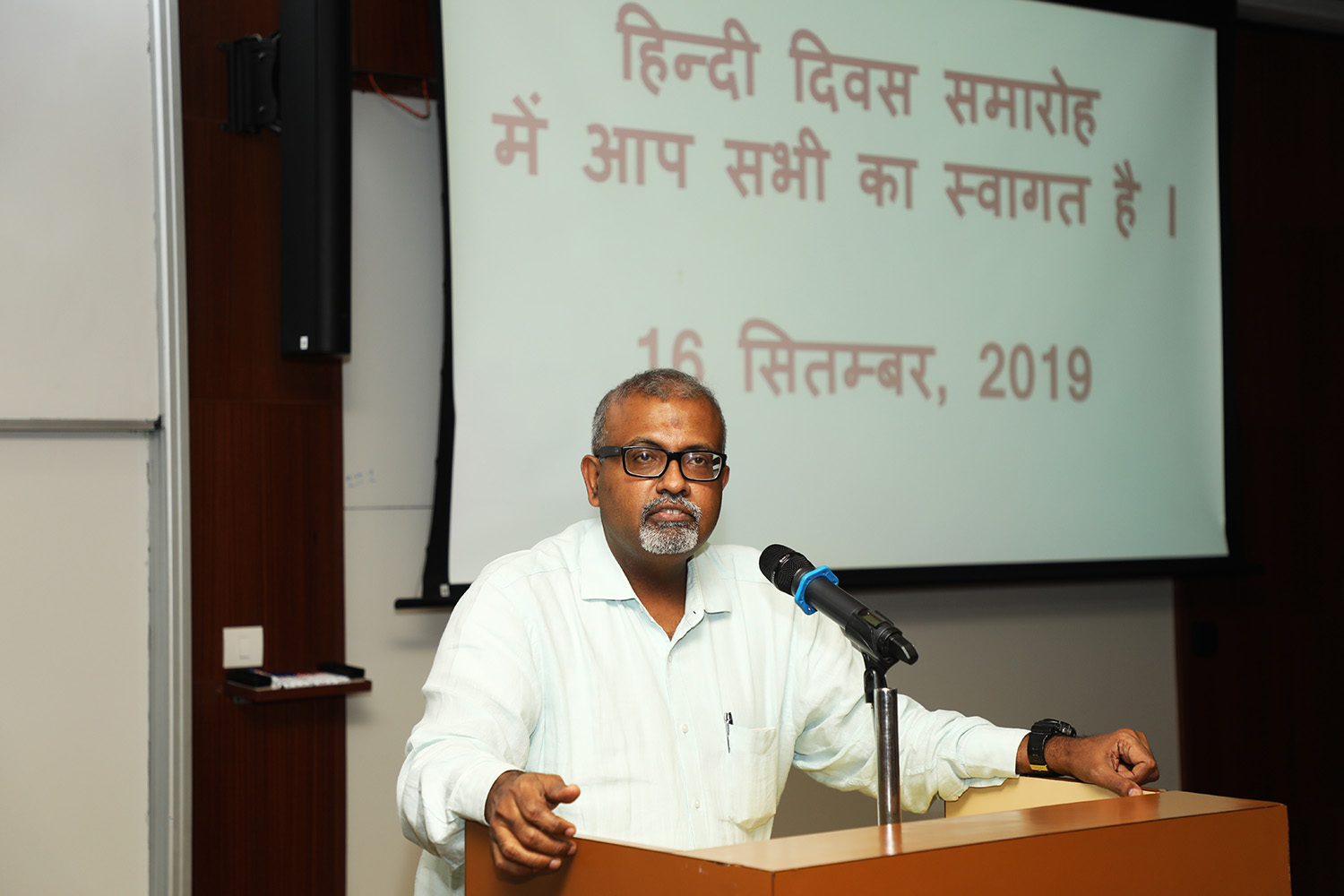 Shivakumar Venkateswaran, Chief Human Resources Officer, IIMB, delivers the welcome address.