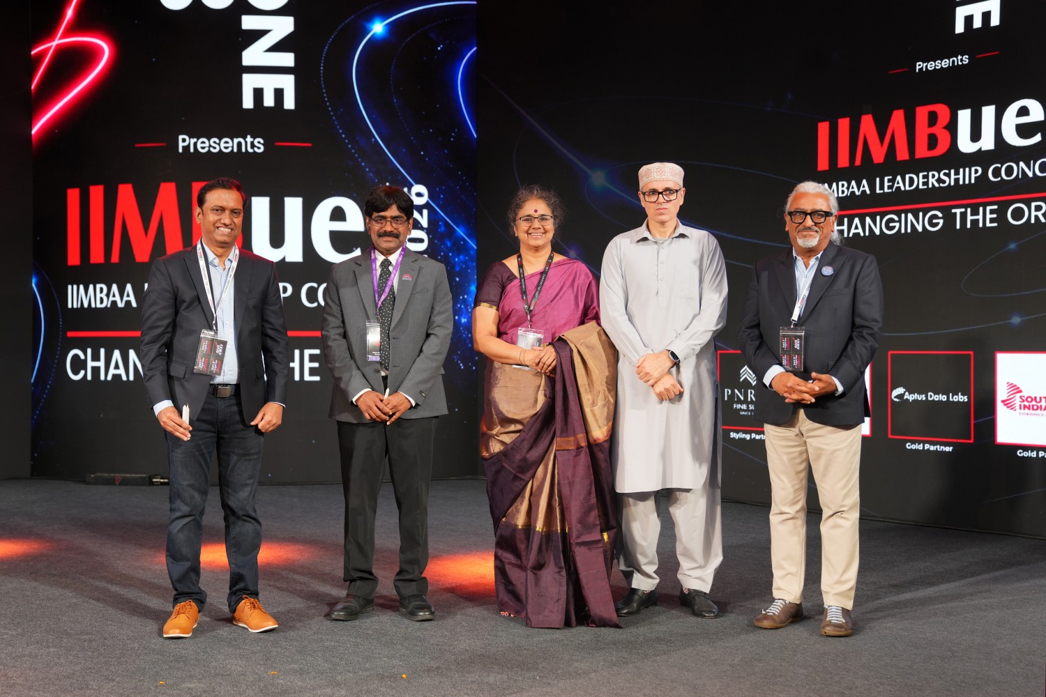 (L-R) Subodh Patil, EGMP 2009, Convenor of IIMBue 2026 and Director, Bangalore Chapter, IIMBAA; Prof. U Dinesh Kumar, Director-in-charge, IIMB; and Prof. Vasanthi Srinivasan, Dean, Alumni Relations & Development, IIM Bangalore; Chief Guest Omar Abdullah, Chief Minister of Jammu & Kashmir; and Harish Mittal, President, IIMB Alumni Association, inaugurate IIMBue 2026, the alumni-led flagship leadership conclave, on 1st August. 