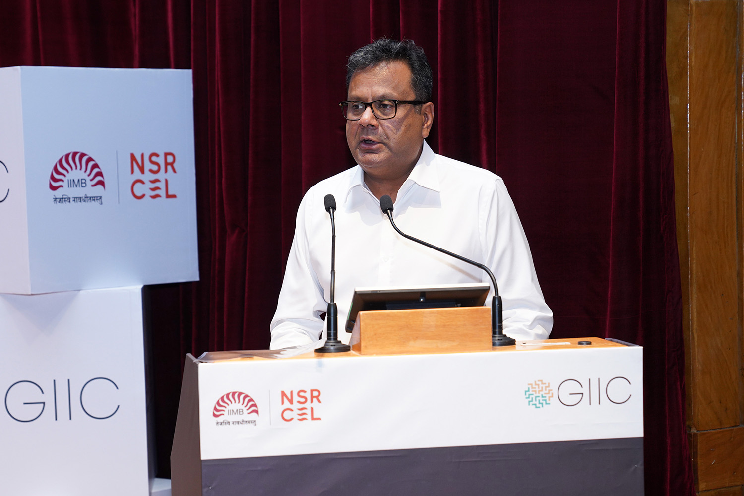 Manish Agarwal, Head Mobility Sales, Siemens, at the summit.