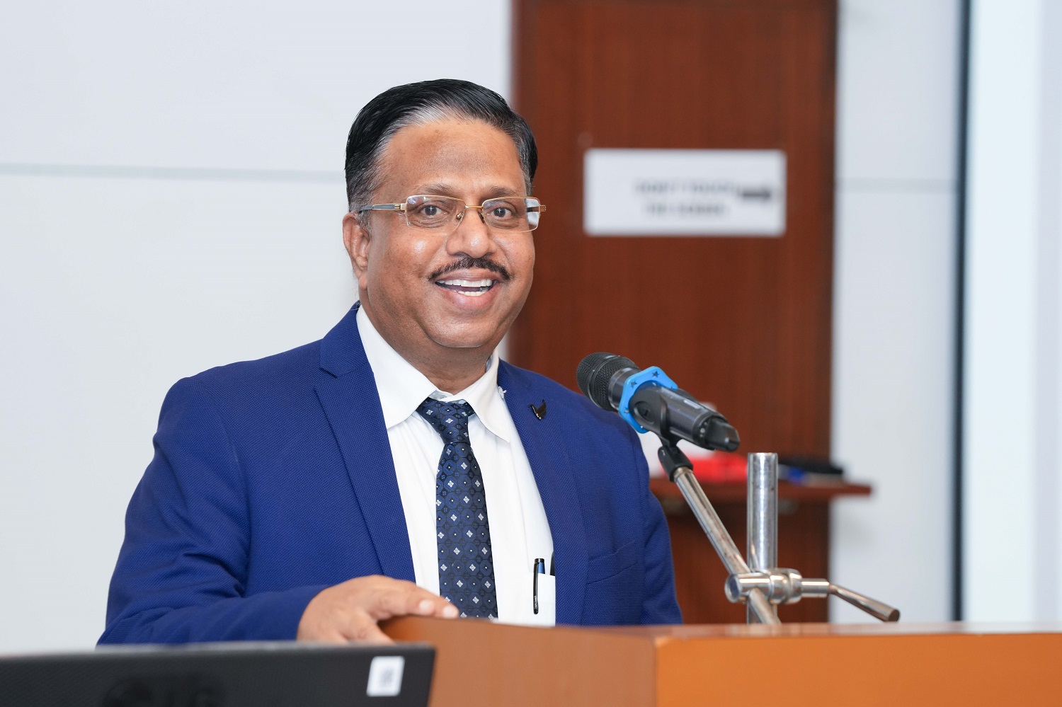 Chief Guest of the PGPEM inauguration, Suresh Baroth, Chief Executive Officer, JK Paper (part of JK Group Defence Company), and PGSEM 2011 alumnus, reflects on his journey from manager to leader in his keynote address.