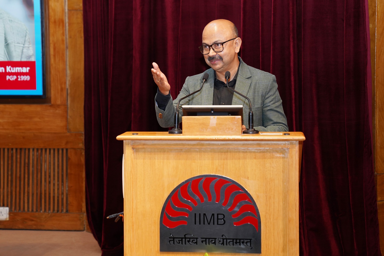 Navin Kumar, PGP 1999, shares his thoughts on receiving the Alumni Service Award for 2025. This year, the recipients of the IIM Bangalore Alumni Service Award were felicitated on the 52nd Foundation Day of the Institute.