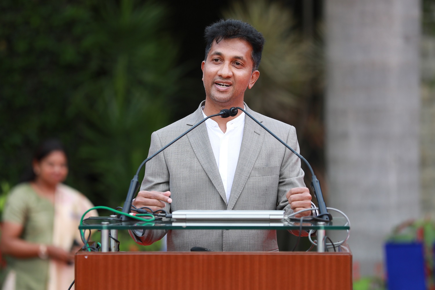 Chief Guest and IIM alumnus PC Musthafa, Founder and CEO, iD Fresh Food, during his special address, advises the students to leverage their IIMB experience to build businesses. 