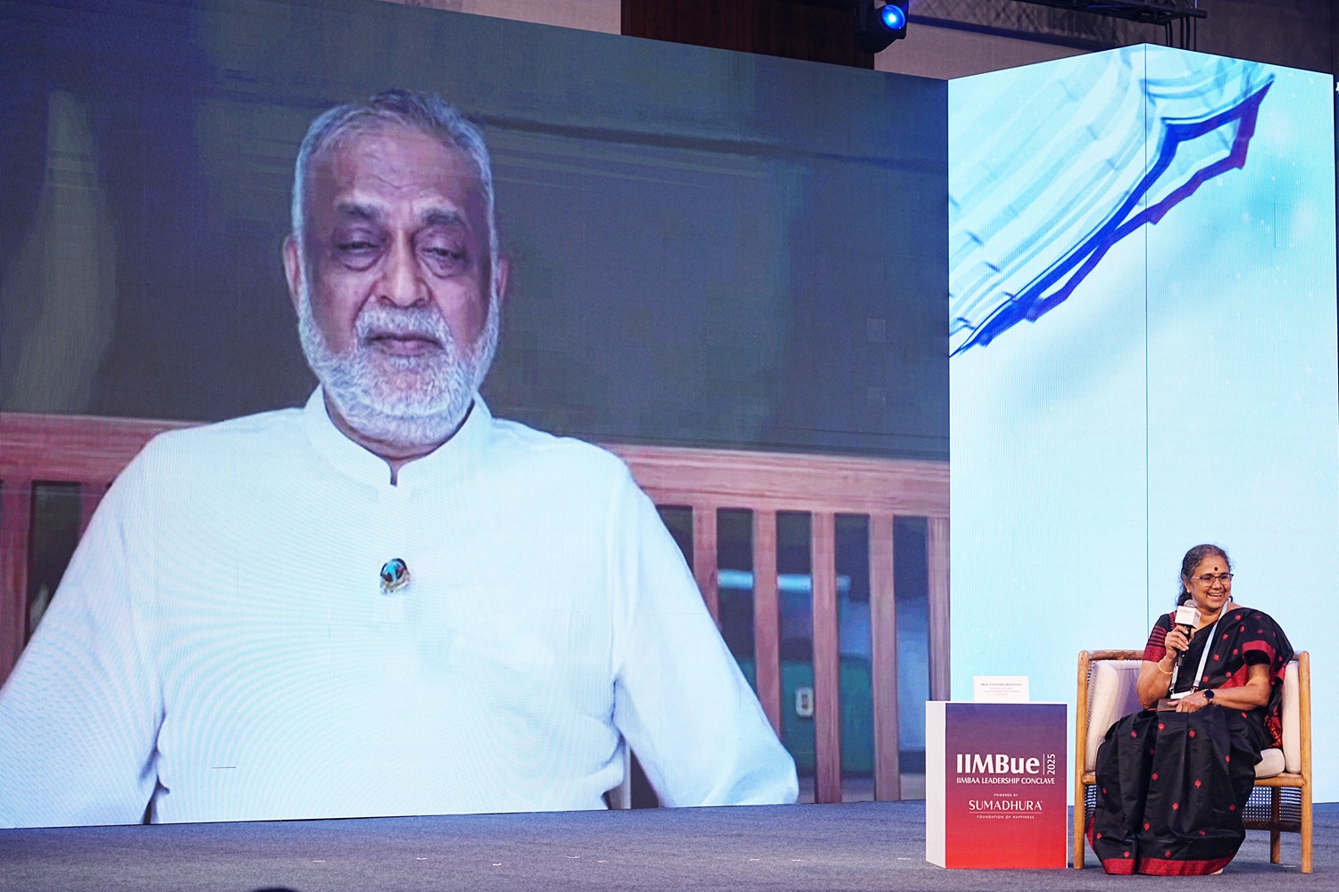 Padma Bhushan awardee Kamlesh D. Patel (Daaji), Global Guide of Heartfulness, advocated for the deliberate pursuit of meditation in conversation with Prof. Vasanthi Srinivasan, Chairperson, IIMBx, on the topic ‘Increasing Consciousness – Navigating the Clutter’.