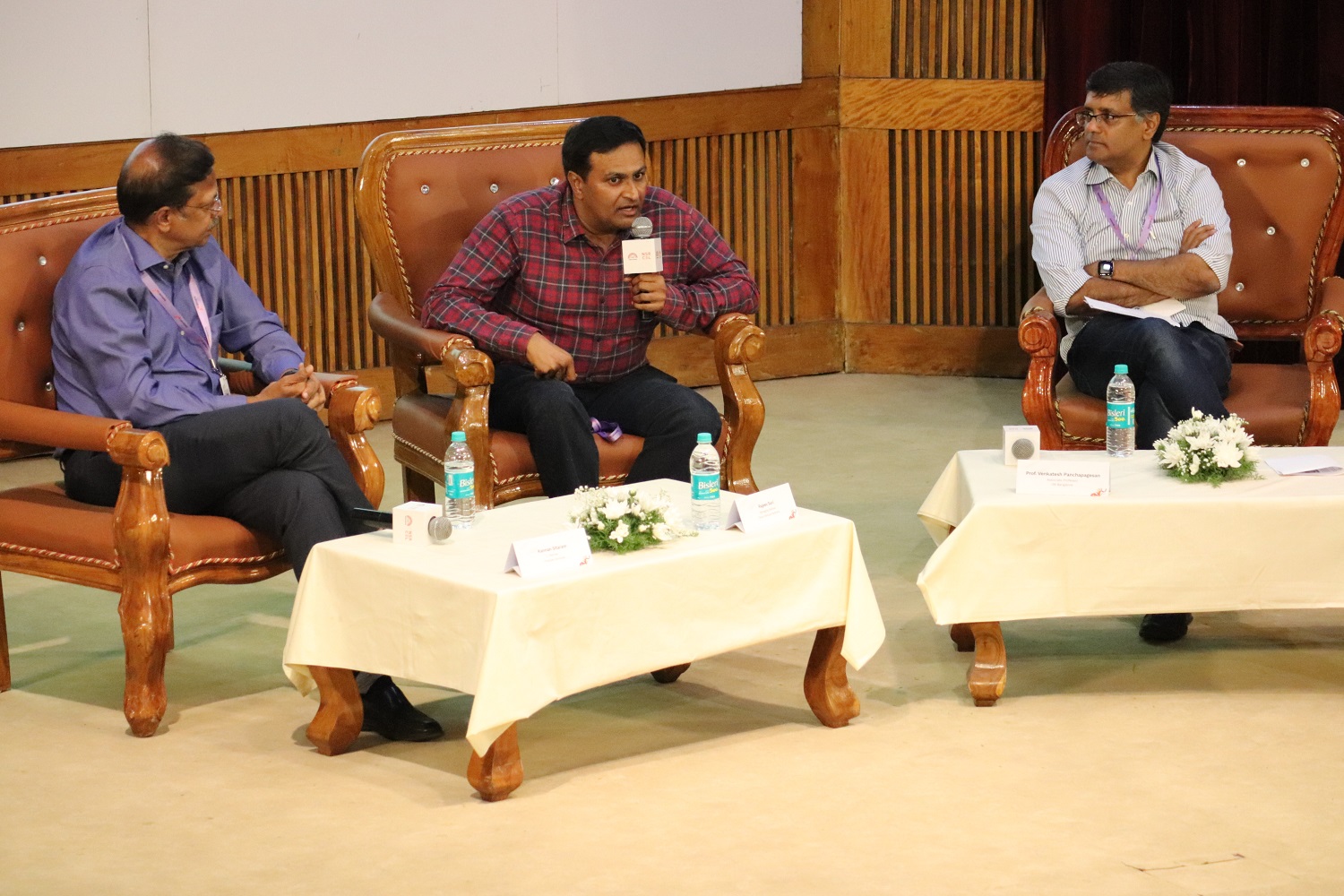 DSG Kannan Sitaram, Fireside Ventures; Rajeev Suri, Orios Venture Partners and Prof. Venkatesh Panchapagesan, faculty from the Finance & Accounting area, IIMB, at the panel discussion on ‘Fund-raising in the current economic climate’.