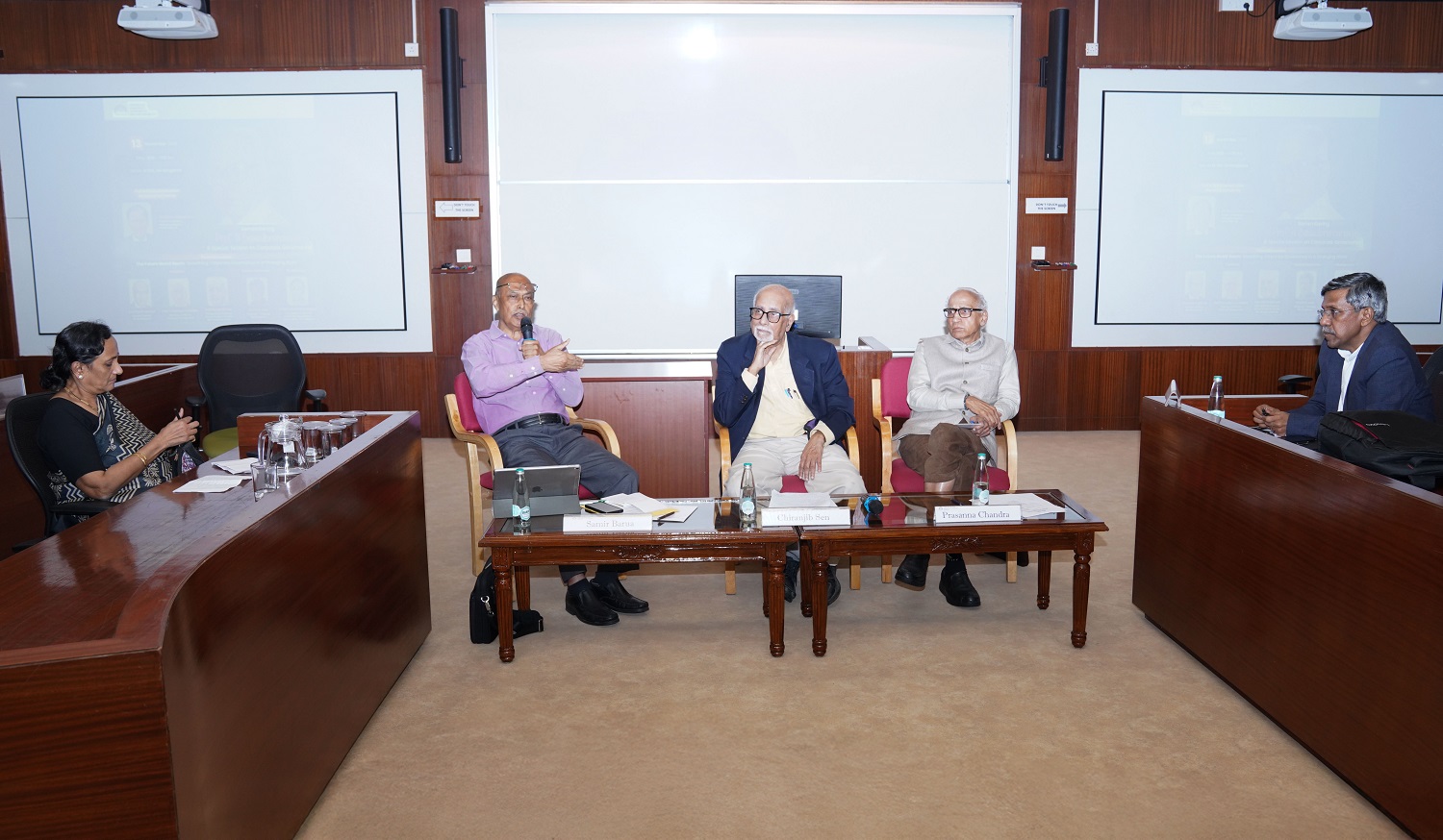 Prof. P. D. Jose, Professor of Strategy, IIM Bangalore, moderated the panel discussion on ‘The Future Boardroom: Redefining Corporate Governance in a Changing World,’ with distinguished panellists Prof. Samir Barua, Former Director, IIM Ahmedabad; Prof. Chiranjib Sen, Distinguished Professor, BML Munjal University; and Prof. Prasanna Chandra, Director, Centre for Financial Management.
