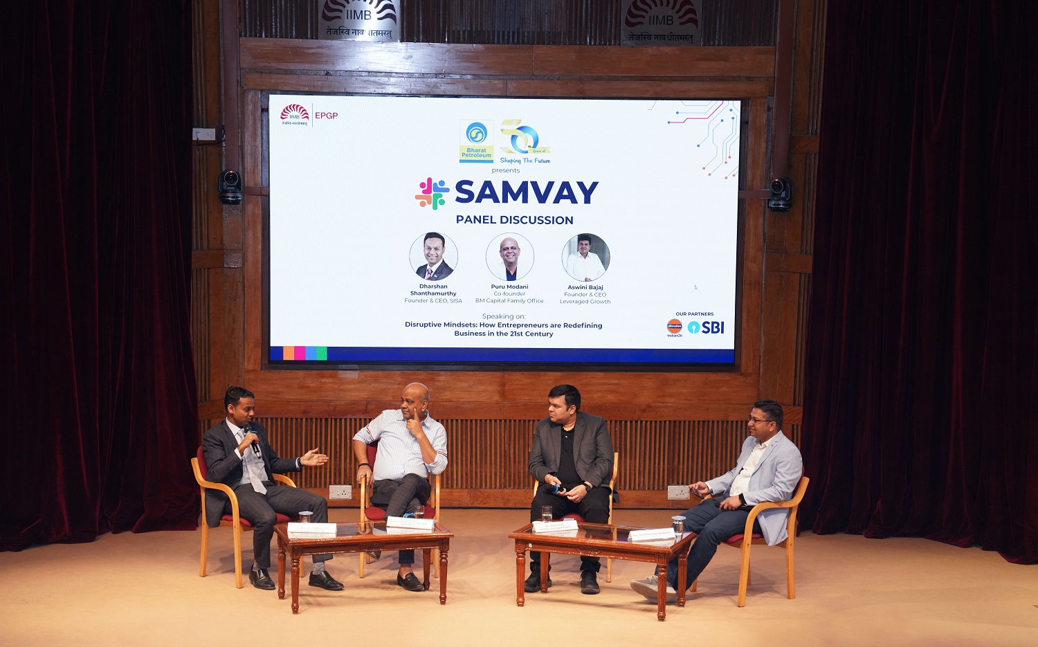 (L-R) Dharshan Shanthamurthy, Founder & CEO, SISA; Puru Modani, Co-Founder, BM Capital Family Office; and Aswini Bajaj, CEO, Leveraged Growth, engaged in a panel discussion on ‘Disruptive Mindsets: How Entrepreneurs Are Redefining Business in the 21st Century’, moderated by Prof. Sai Chittaranjan Kalubandi of the Strategy area.
