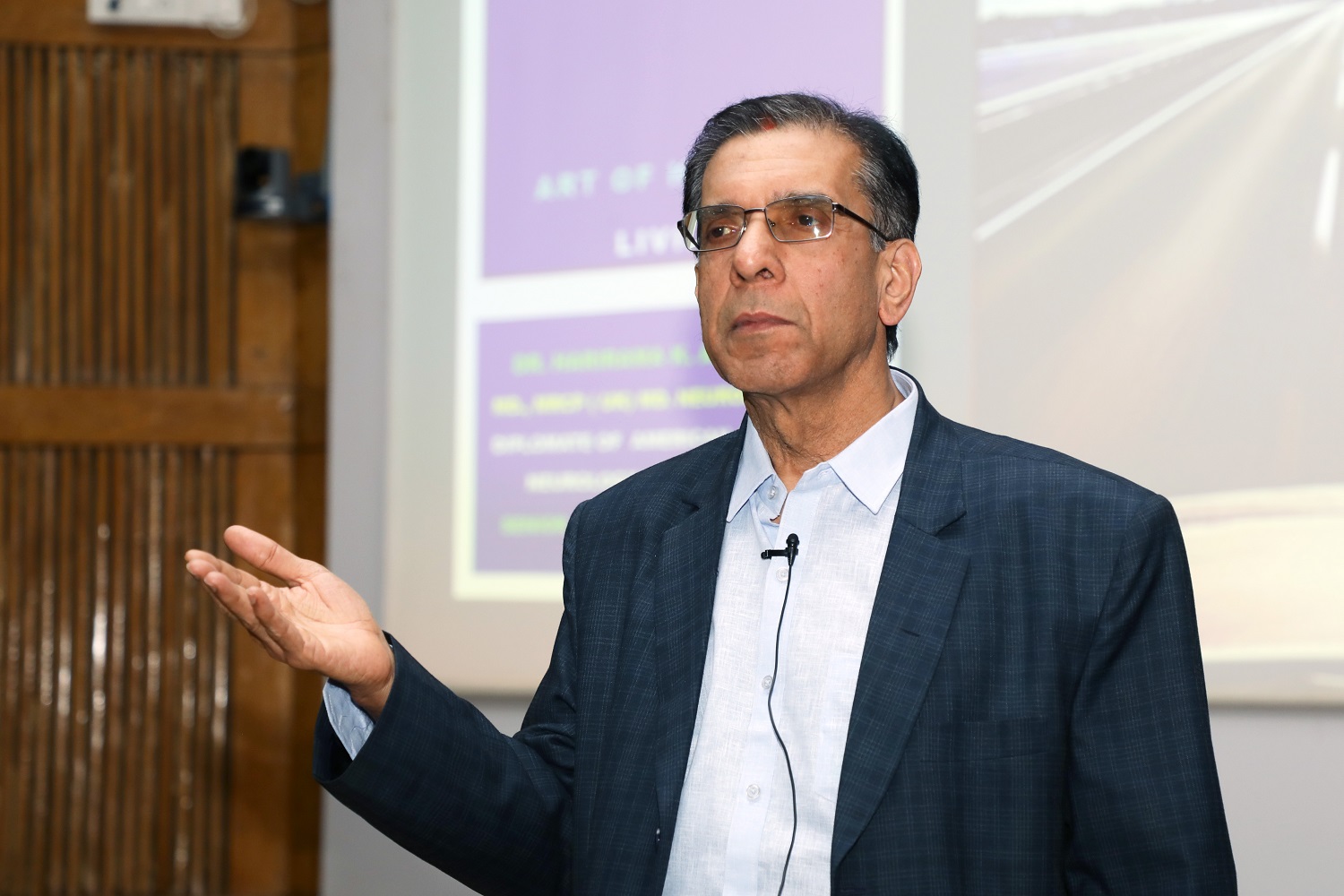 Dr Harirama Acharya, Senior Consultant Neurologist & Former Director of the Dept of Neurosciences,  Narayana Health City, Bangalore, speaks on ‘The Art of Healthy Living’.   