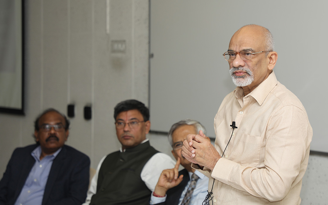 Prof. G. Raghuram, Director, IIMB, welcomes the 78 participants to the campus.
