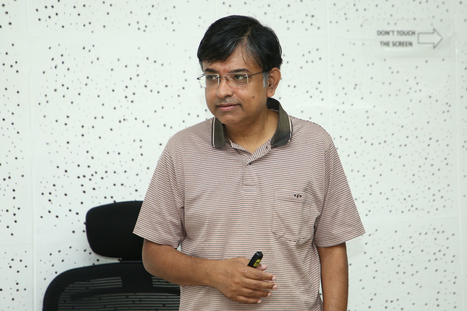 Prof. Kanchan Mukherjee, Chairperson, Doctor of Philosophy (PhD) Programme, IIMB, congratulated PhD Student Scholarship winners, Doctoral Student Research Paper Award winners, PhD Student Academic Committee (SAC) members, and the students who cleared PhD milestones during the year.