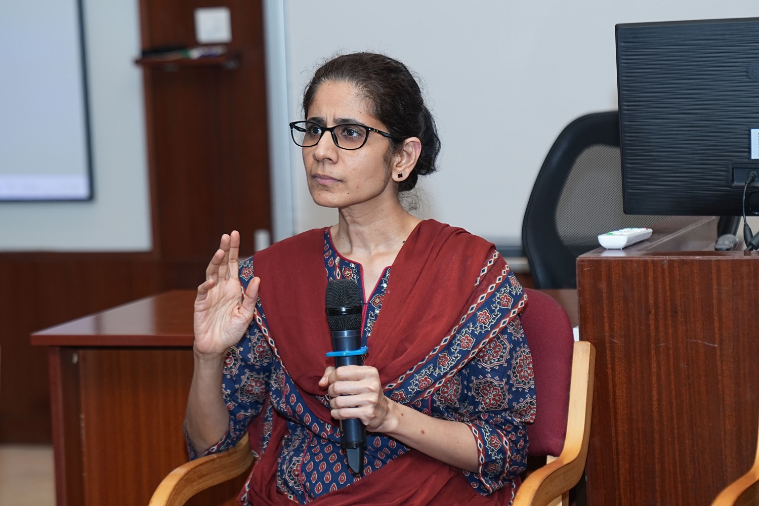 Prof. Mukta Kulkarni, Dean Programmes, IIMB, highlighted the need to situate research within ongoing academic conversations.