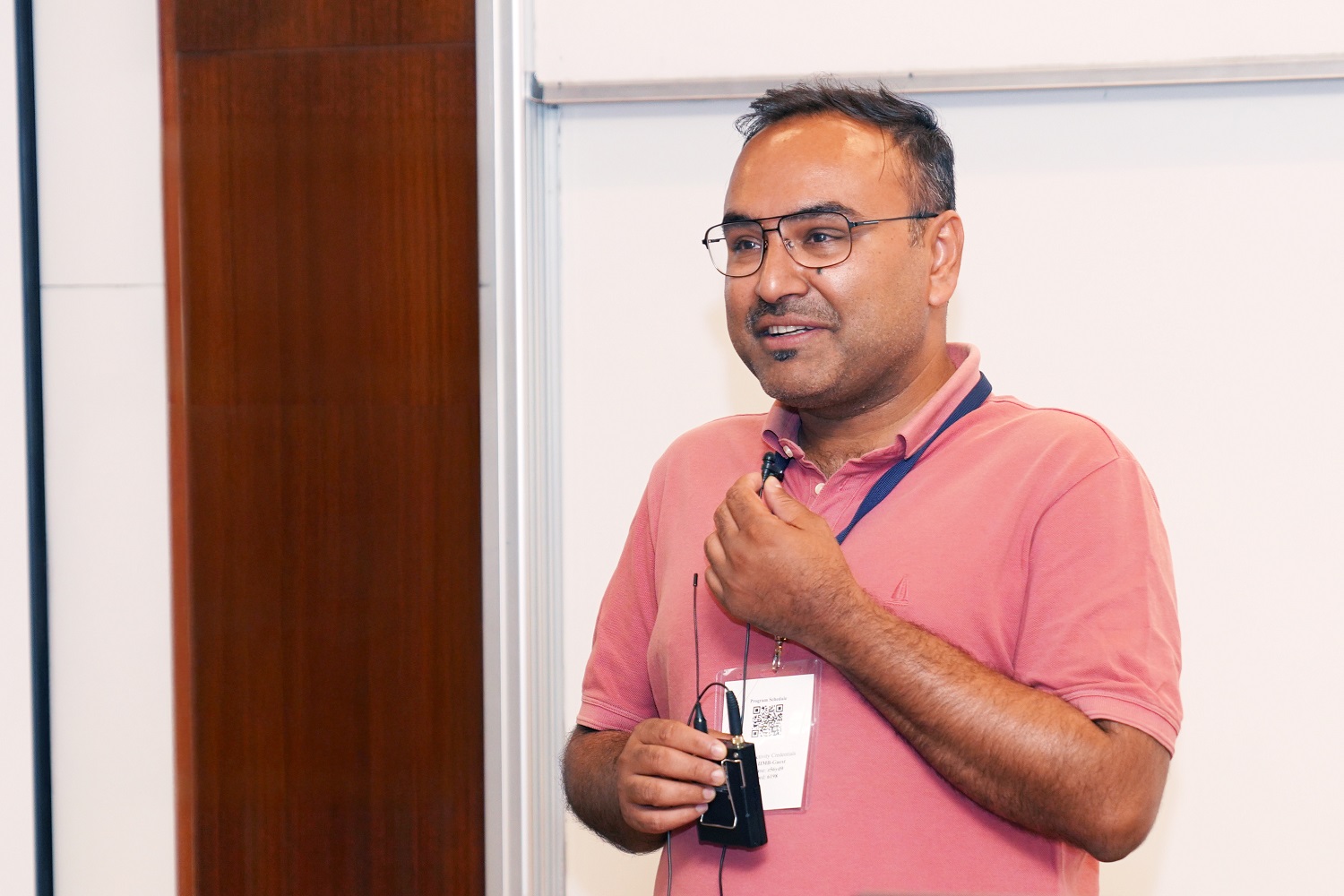 Prof. Pavel Chakraborty, Symposium Co-chair and Senior Lecturer in Economics at the Department of Economics, Lancaster University, delivered the closing remarks at the two-day Symposium on Evidence of Economic Development (SEED), organized by the Economics area at IIMB on 28 & 29 June 2025.