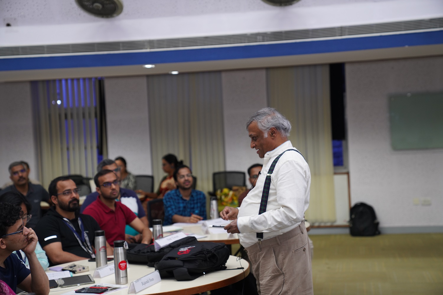 Prof. S Raghunath delivering a session on ‘Designing and Delivering Executive Education Programmes’. 