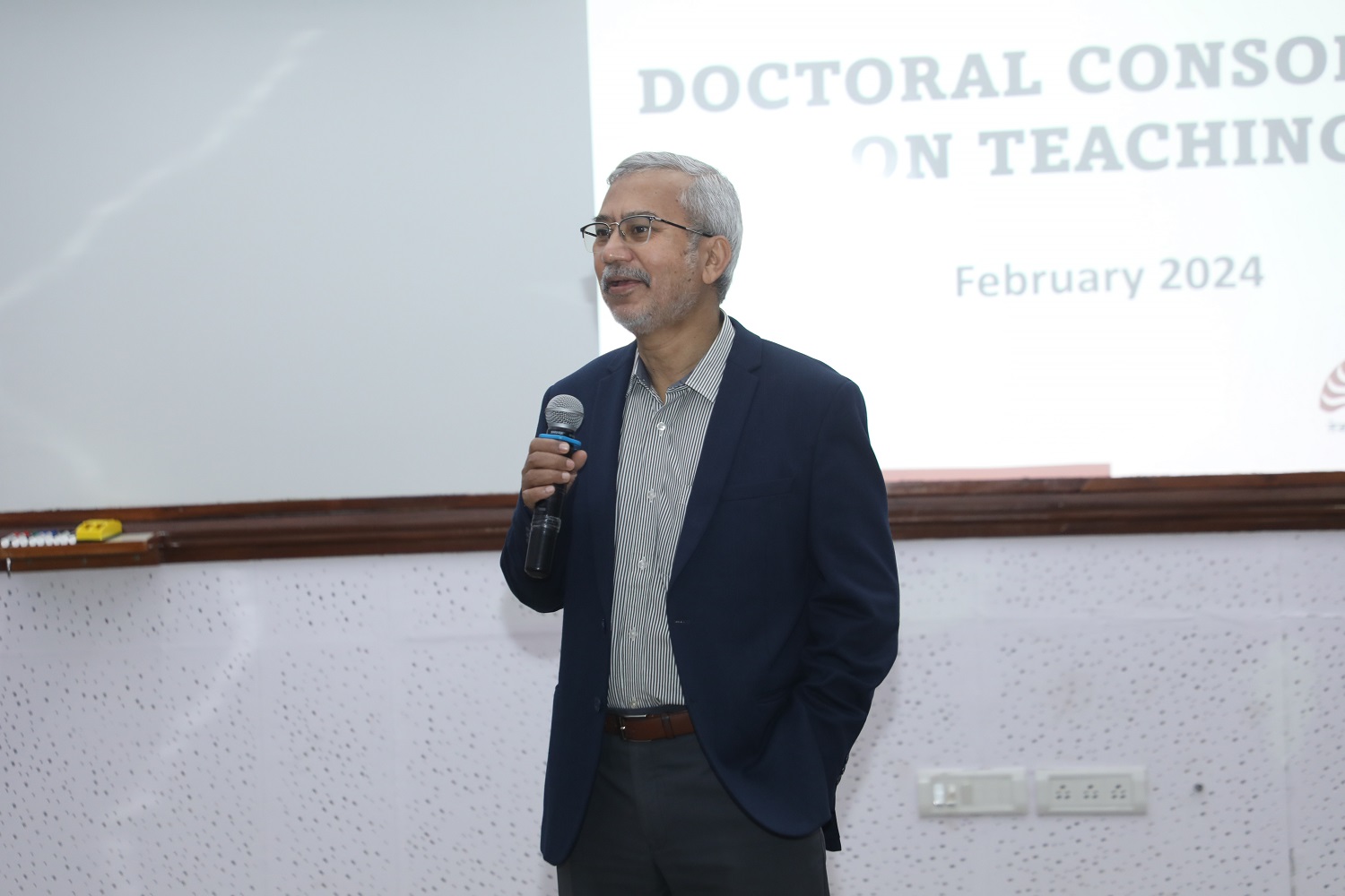 Prof. Rahul De’ delivering the welcome speech at the 8th edition of the Doctoral Consortium. 