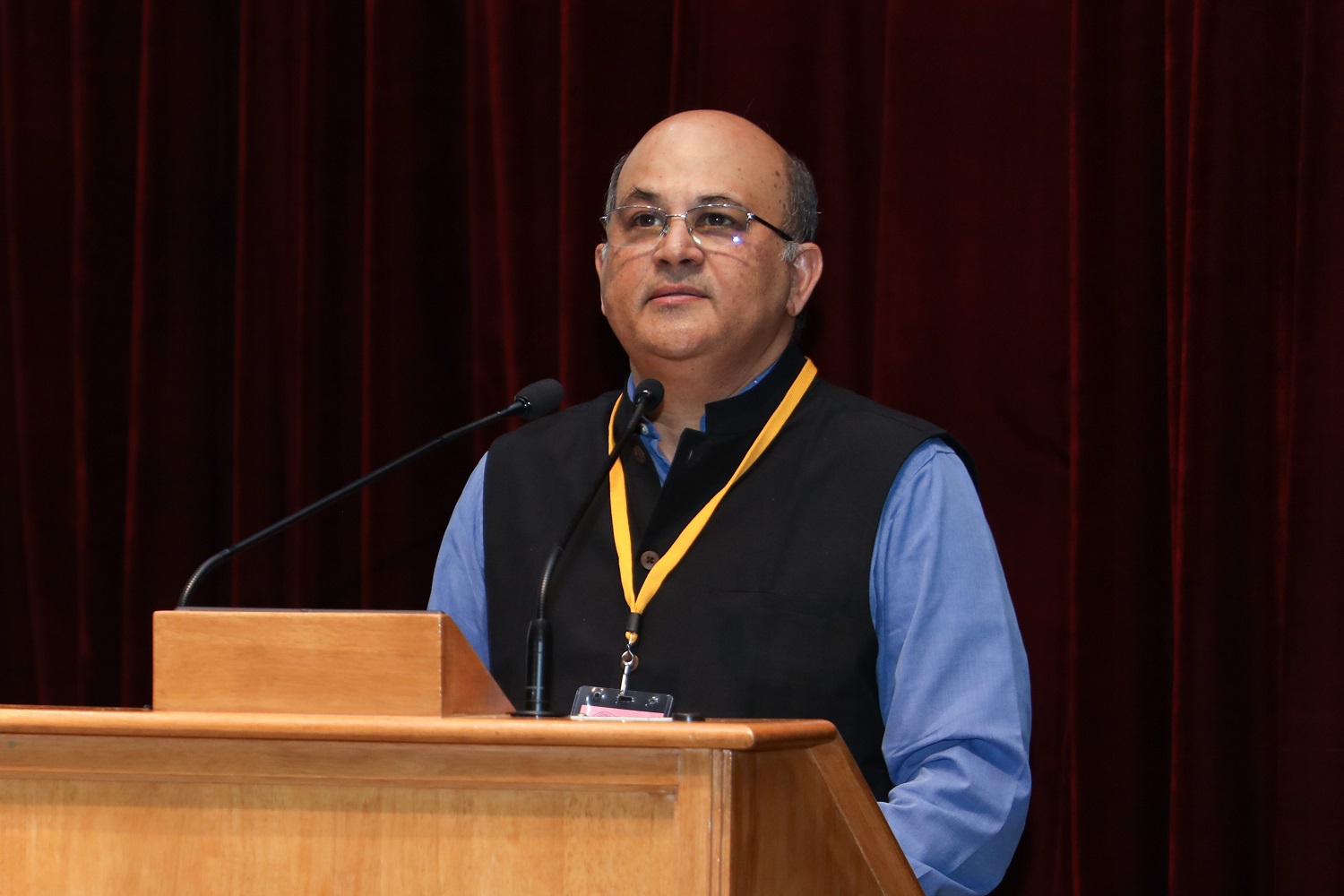 Prof. Rishikesha T Krishnan, Director, IIM Bangalore, introduces the dignitaries at the inauguration of MDC Block on IIMB’s second campus on 1st March 2023.