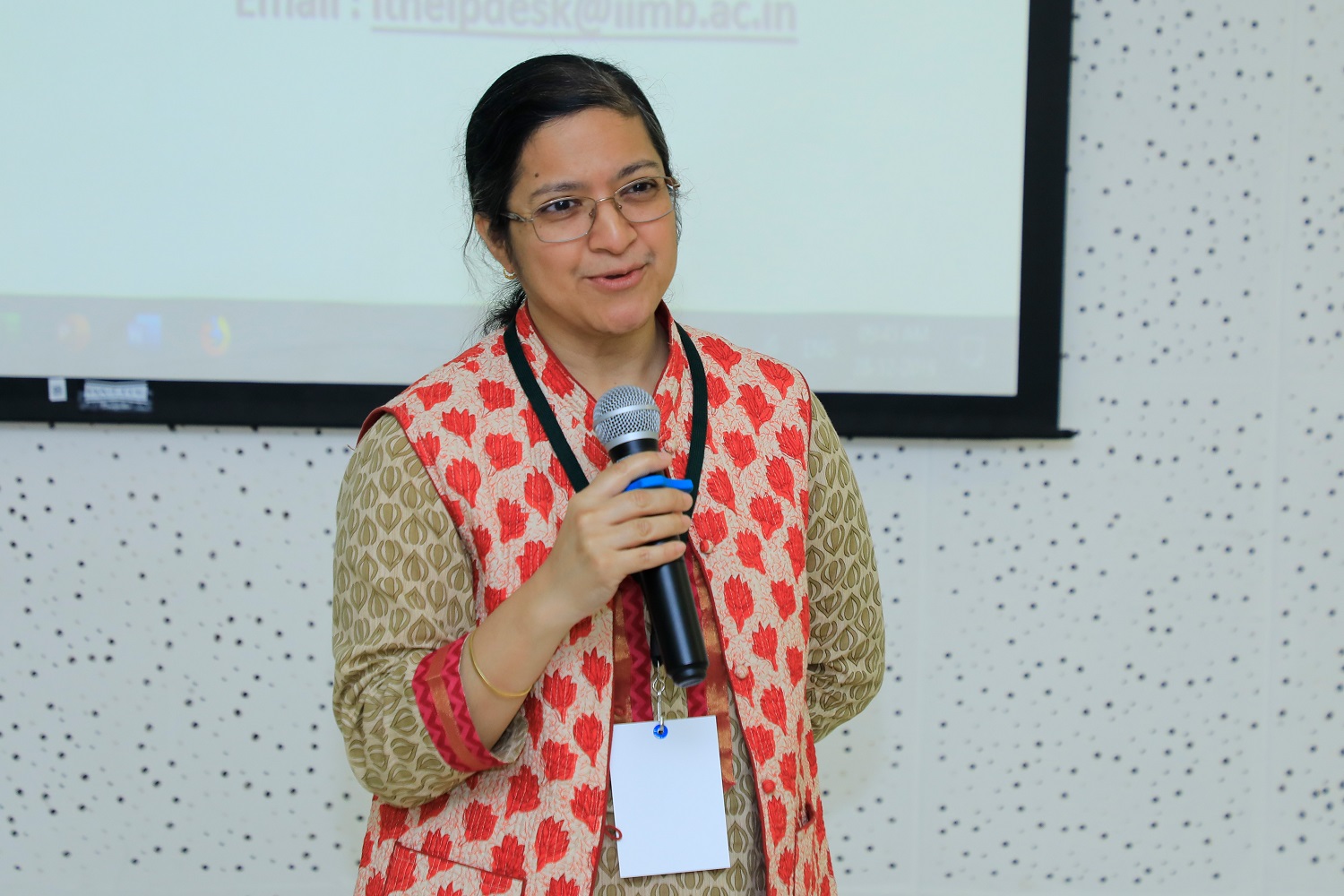 Prof. Rupa Chanda, Chair, Economics & Social Sciences area at IIMB, speaks at the conference.