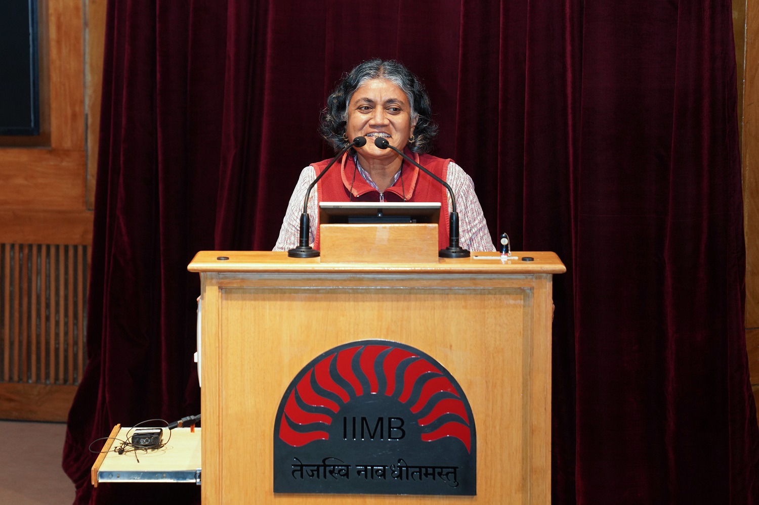 Prof. Rajalaxmi Kamath, Chairperson, Internal Committee, outlined IIMB’s zero-tolerance policy on sexual harassment and highlighted the confidential redressal mechanisms available under the POSH Act.