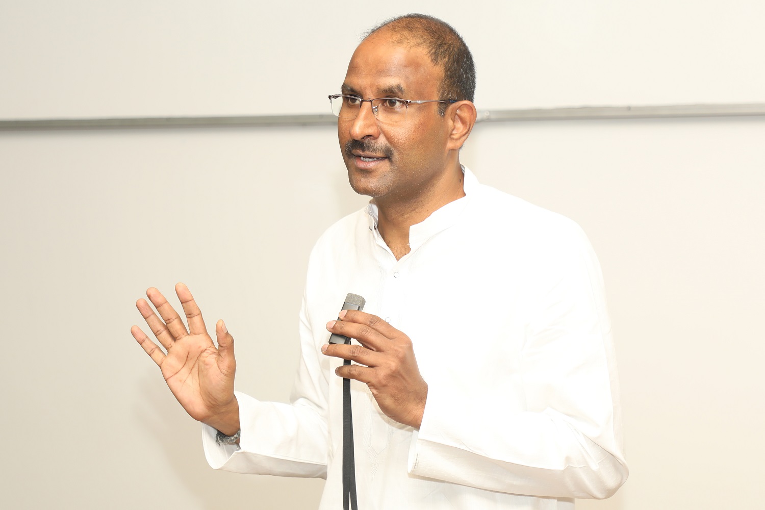 Rangaraj Sriramulu, Business Leader and Digital Evangelist, delivers the keynote address.