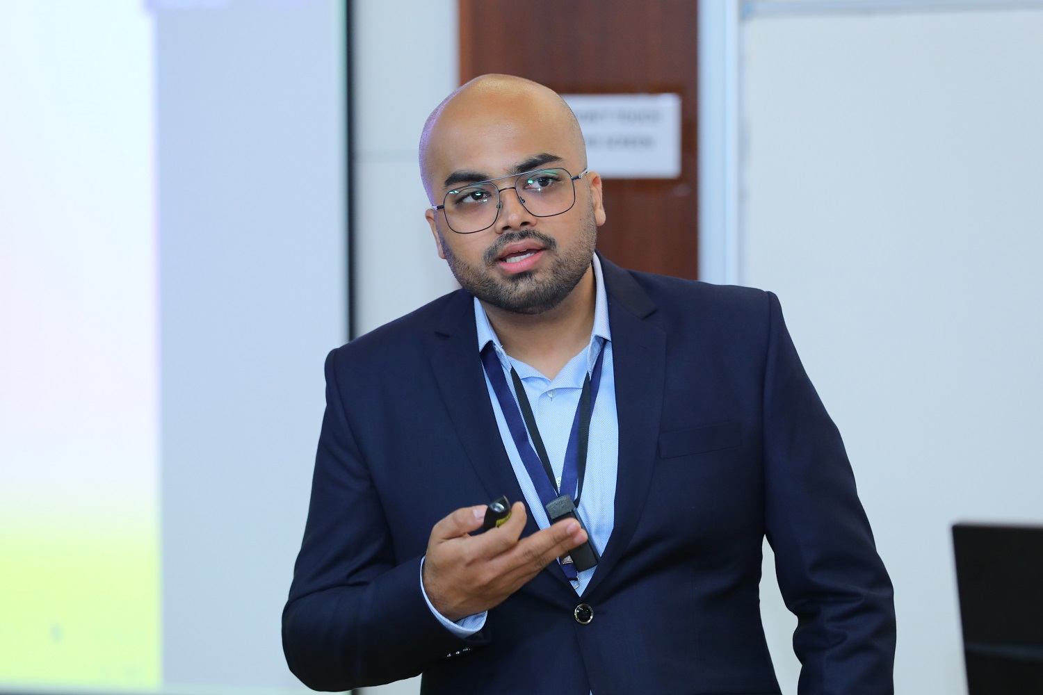 Sarthak Agarwal, IIM Lucknow, presents his paper titled, ‘Family planning in mission mode: Evidence from India’s Mission Parivar Vikas (MPV) program’, at the IMR Doctoral Conference, at IIMB on 3rd February 2024