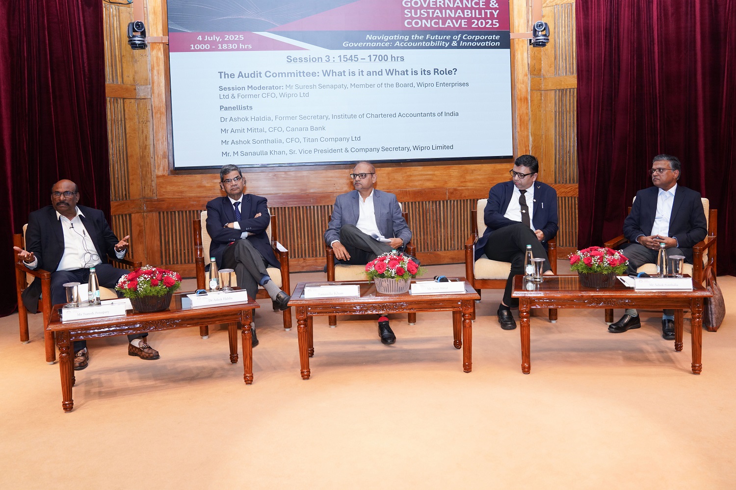 (L-R) The Session 3, moderated by Mr. Suresh Senapaty, Board Member, Wipro Enterprises Ltd, along with Panellists, Dr. Ashok Haldia, Former Secretary, ICAI, Mr. M. Sanaulla Khan, Sr. VP & Company Secretary, Wipro Ltd, Mr. Amit Mittal, CFO, Canara Bank, Mr. Ashok Sonthalia, CFO, Titan Company Ltd.