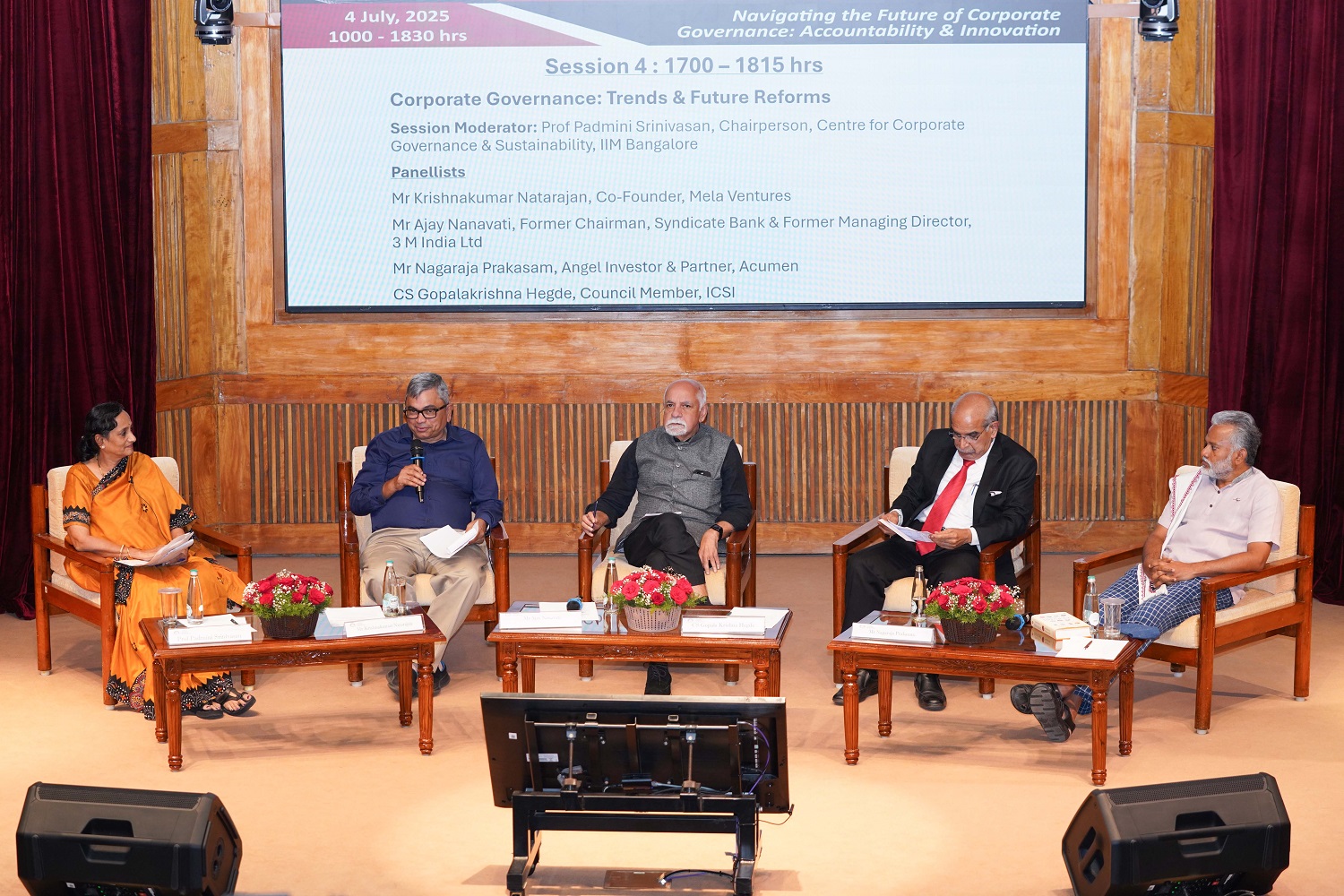 (L -R) The Session 4, moderated by Prof. Padmini Srinivasan, Chairperson, Centre for Corporate Governance & Sustainability, IIMB, with panellists Mr. Krishnakumar Natarajan, Co-Founder, Mela Ventures, Mr. Ajay Nanavati, Former Chairman, Syndicate Bank, 3M India Acumen, CS Gopalakrishna Hegde, Secretary, Institute of Company Secretaries of India and Mr. Nagaraja Prakasam, Angel Investor & Partner.