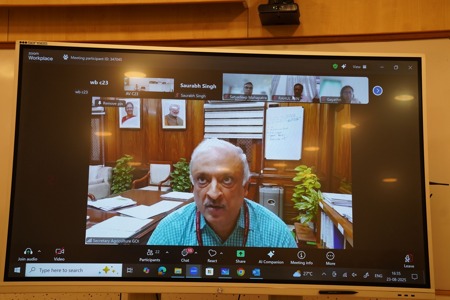 The keynote was delivered by Dr. Devesh Chaturvedi, IAS (UP cadre, 1989 batch), Secretary, Department of Agriculture and Farmers Welfare, Government of India, and an alumnus of the second PGPPM batch (2003–05), where he reflected on his own journey at IIMB and drew on two decades of policymaking experiences. 
