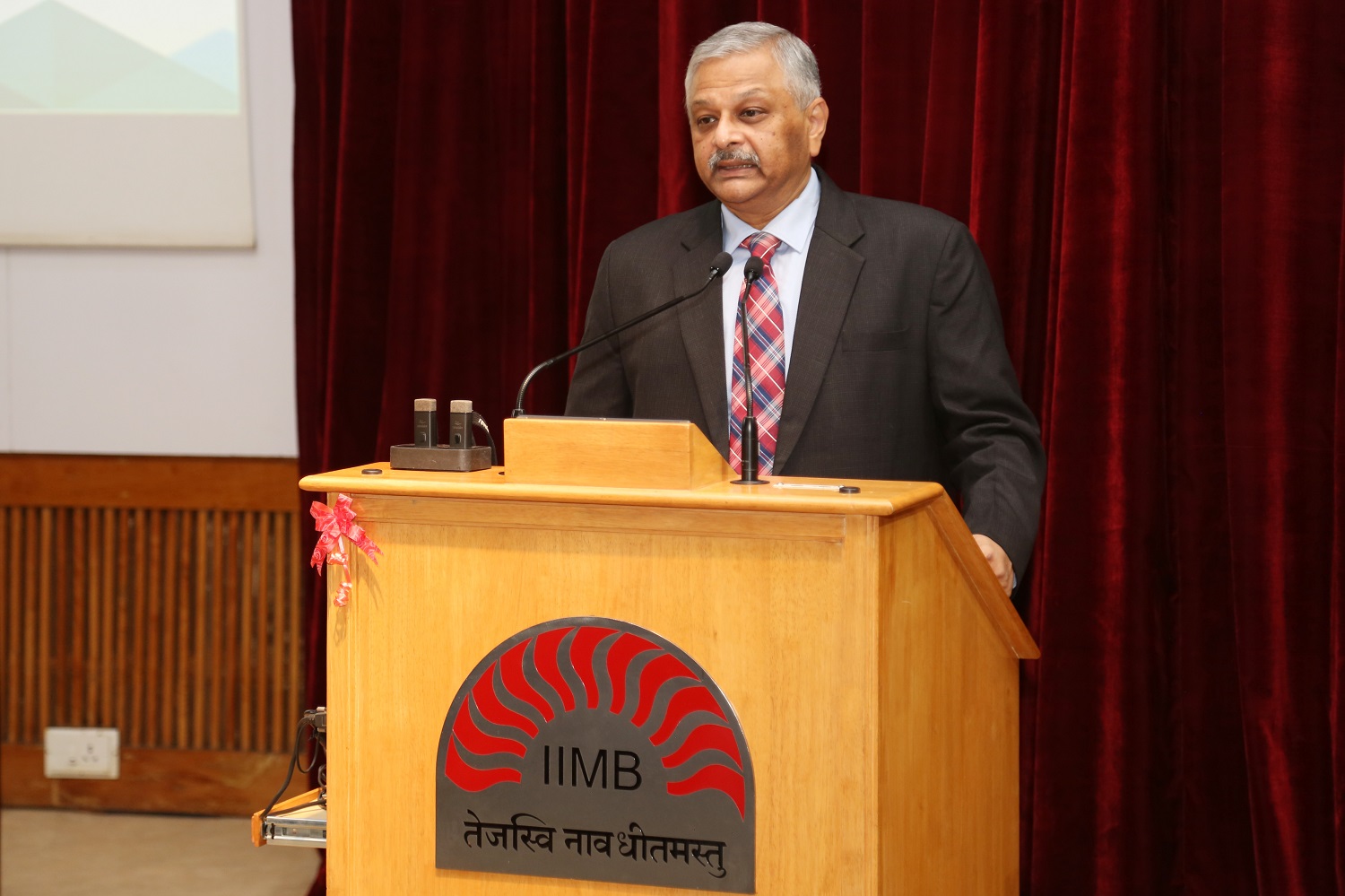 Shri C. Chandramouli, IAS (Retired), Former Registrar General and Former Secretary, DoPT, delivers the talk on ‘Public Policy in India, Empirical Evidence: The Missing Link’, at the XVII International Conference on Public Policy & Management at IIM Bangalore, on 23rd August 2022.
