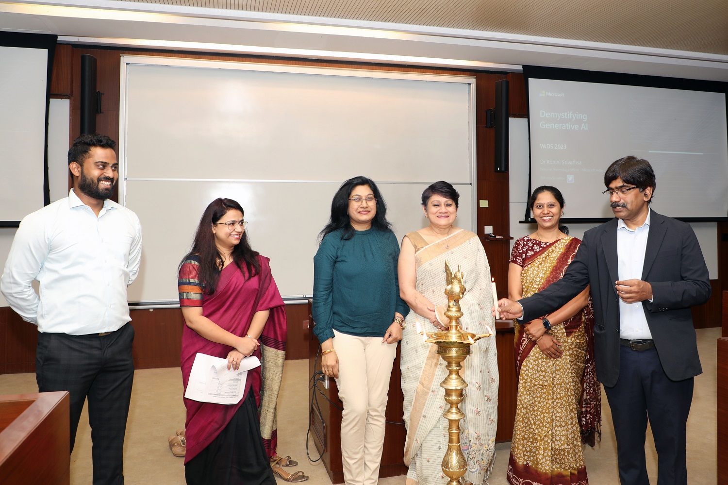 Prof. U Dinesh Kumar, Chairperson, Data Centre and Analytics Lab, IIMB lights the ceremonial lamp to inaugurate Women in Data Science Bangalore Conference 2023 on 8th April at IIMB.