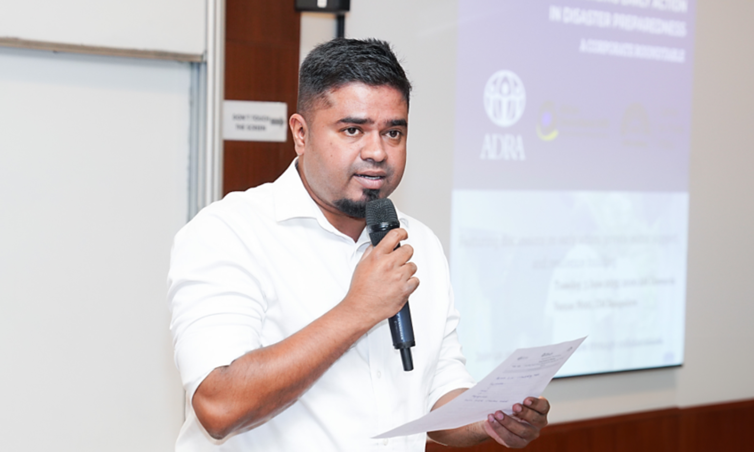 Santhosh SP, Country Director, ADRA India, welcomes the speakers and participants
to the Corporate Roundtable ‘Leveraging Private Sector’s Expertise for Enhancing Early Action in Disaster Preparedness’ on 03rd June 2025.