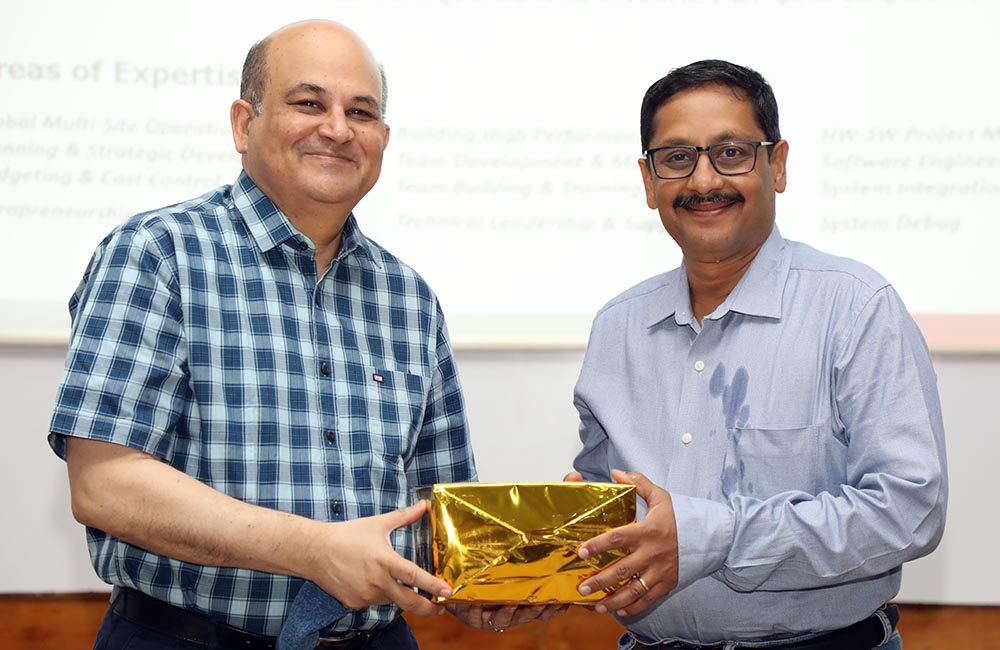 Mr. Deepak Chandrasekaran, Managing Director, Traana Technologies, delivers the inauguration address. 